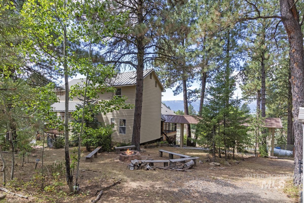 1610 Pine Lake Ranch Drive, Cascade, Idaho 83611, 3 Bedrooms, 3 Bathrooms, Residential For Sale, Price $1,199,000,MLS 98999385