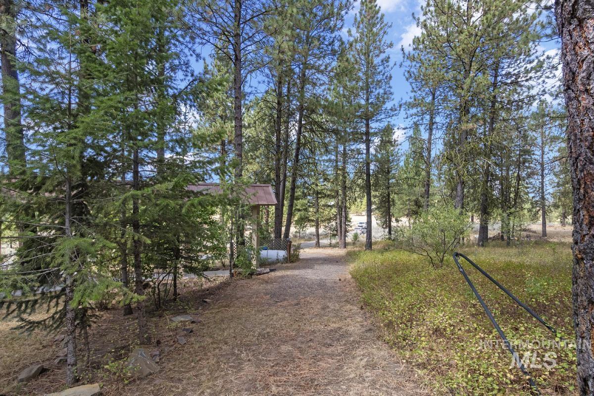 1610 Pine Lake Ranch Drive, Cascade, Idaho 83611, 3 Bedrooms, 3 Bathrooms, Residential For Sale, Price $1,199,000,MLS 98999385