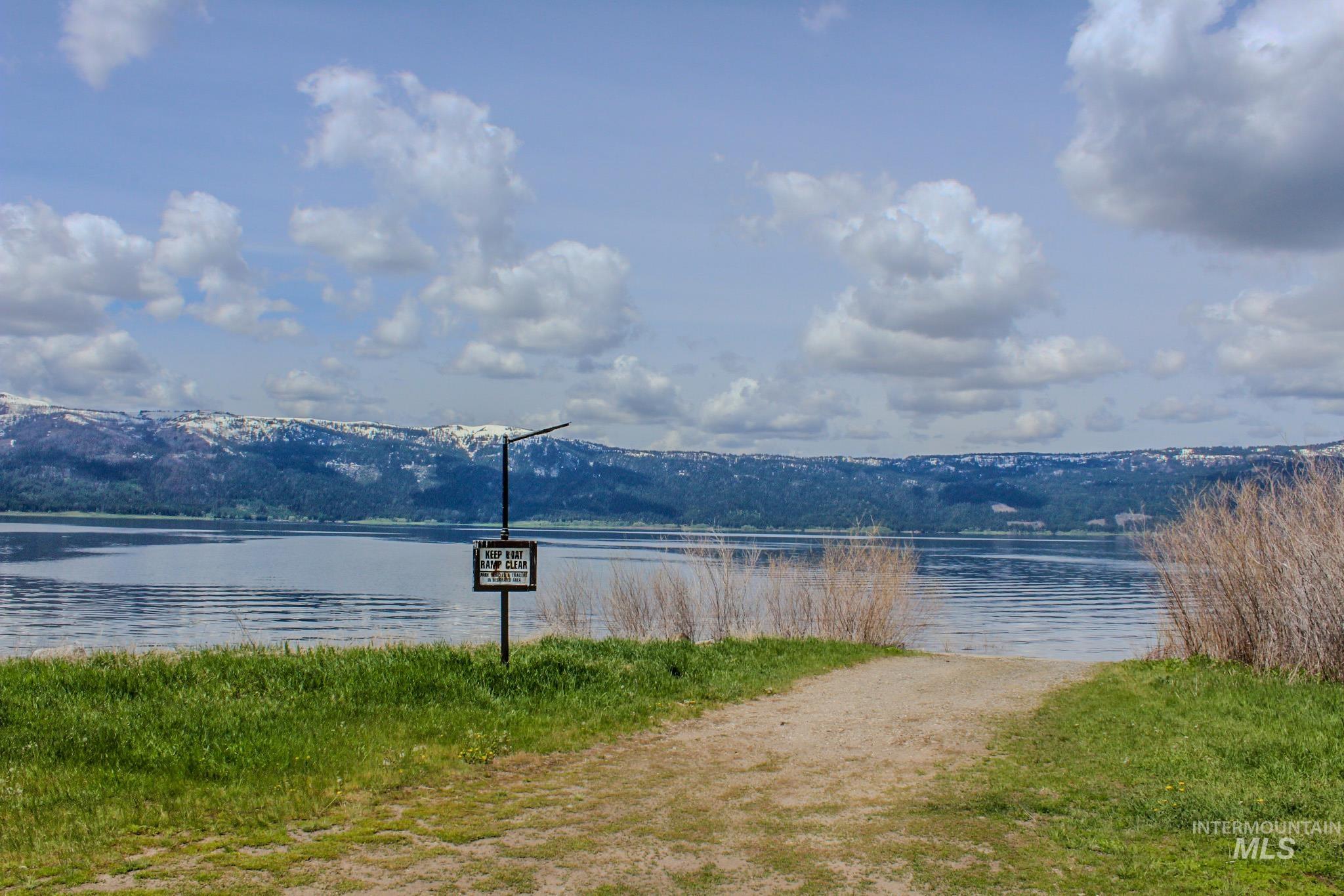 1610 Pine Lake Ranch Drive, Cascade, Idaho 83611, 3 Bedrooms, 3 Bathrooms, Residential For Sale, Price $1,199,000,MLS 98999385