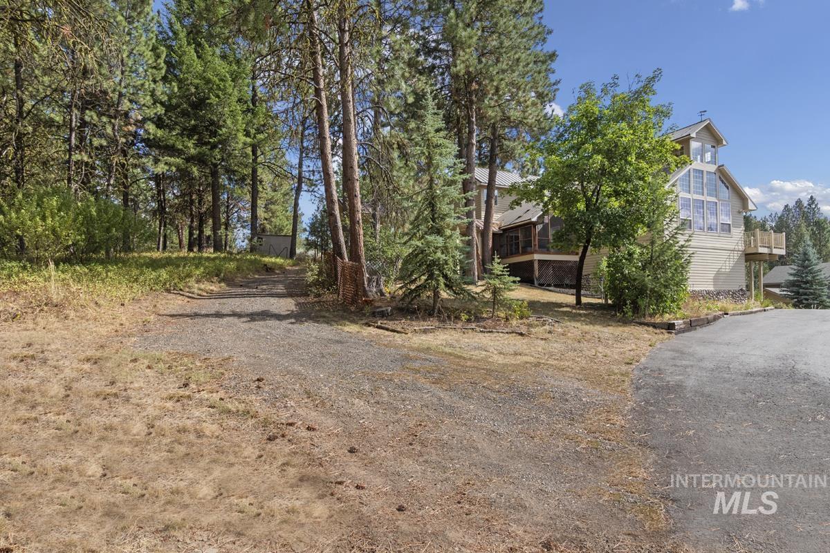 1610 Pine Lake Ranch Drive, Cascade, Idaho 83611, 3 Bedrooms, 3 Bathrooms, Residential For Sale, Price $1,199,000,MLS 98999385