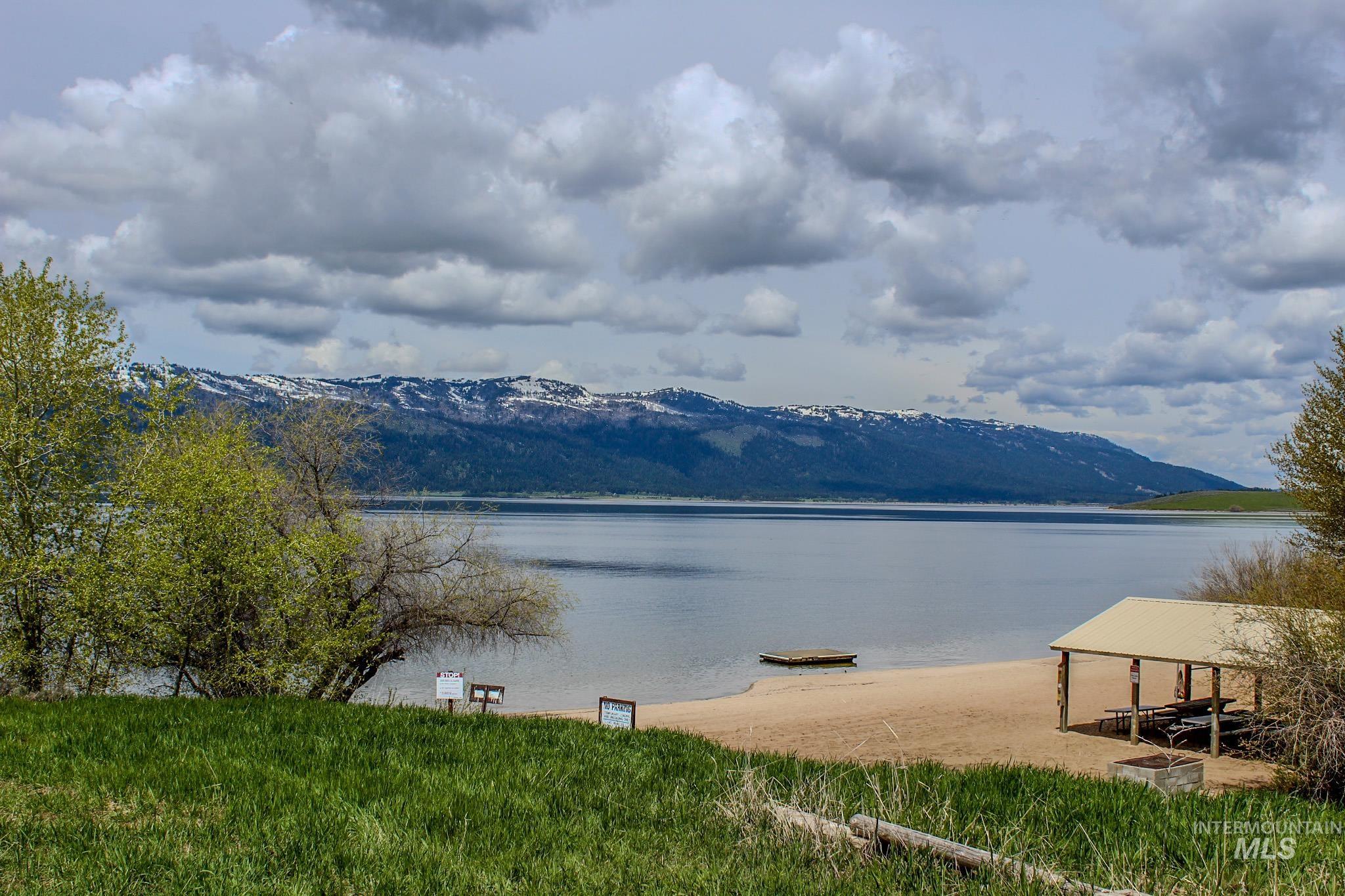 1610 Pine Lake Ranch Drive, Cascade, Idaho 83611, 3 Bedrooms, 3 Bathrooms, Residential For Sale, Price $1,199,000,MLS 98999385