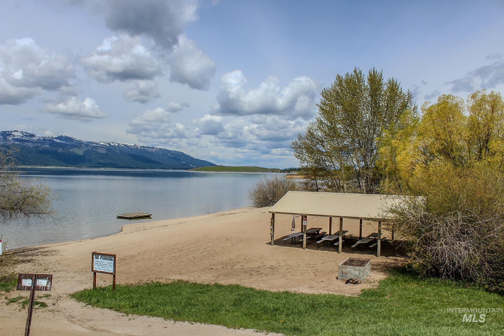 1610 Pine Lake Ranch Drive, Cascade, Idaho 83611, 3 Bedrooms, 3 Bathrooms, Residential For Sale, Price $1,199,000,MLS 98999385