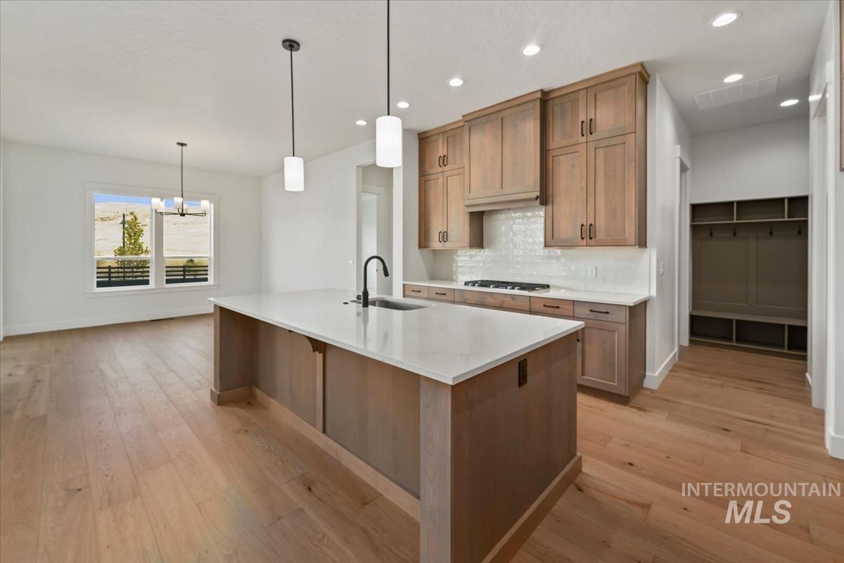 6734 W Sollas Dr, Eagle, Idaho 83616, 3 Bedrooms, 3 Bathrooms, Residential For Sale, Price $824,880, 98999386