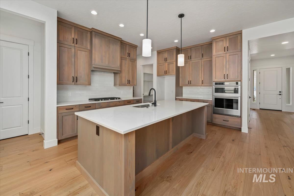 6734 W Sollas Dr, Eagle, Idaho 83616, 3 Bedrooms, 3 Bathrooms, Residential For Sale, Price $824,880, 98999386