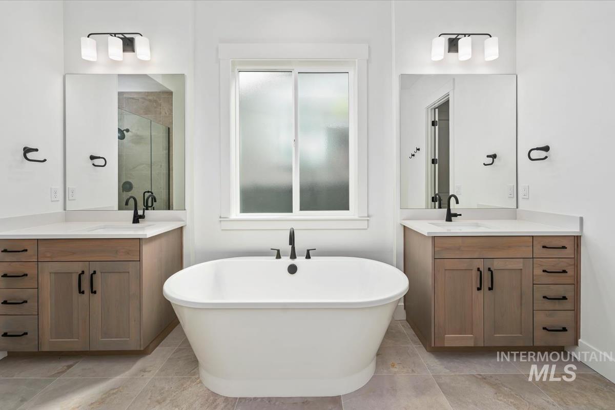 6734 W Sollas Dr, Eagle, Idaho 83616, 3 Bedrooms, 3 Bathrooms, Residential For Sale, Price $824,880, 98999386