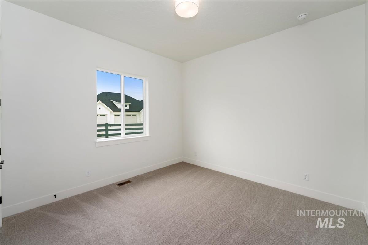 6734 W Sollas Dr, Eagle, Idaho 83616, 3 Bedrooms, 3 Bathrooms, Residential For Sale, Price $824,880, 98999386