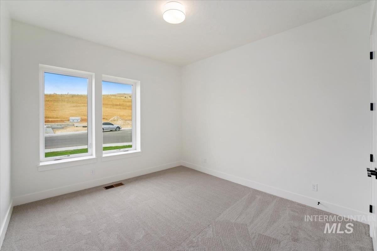 6734 W Sollas Dr, Eagle, Idaho 83616, 3 Bedrooms, 3 Bathrooms, Residential For Sale, Price $824,880, 98999386