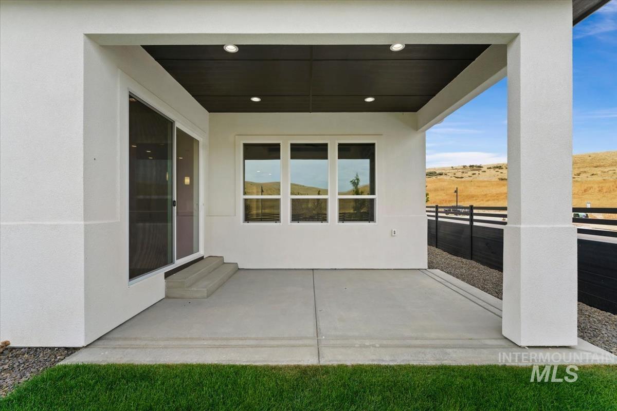 6734 W Sollas Dr, Eagle, Idaho 83616, 3 Bedrooms, 3 Bathrooms, Residential For Sale, Price $824,880, 98999386