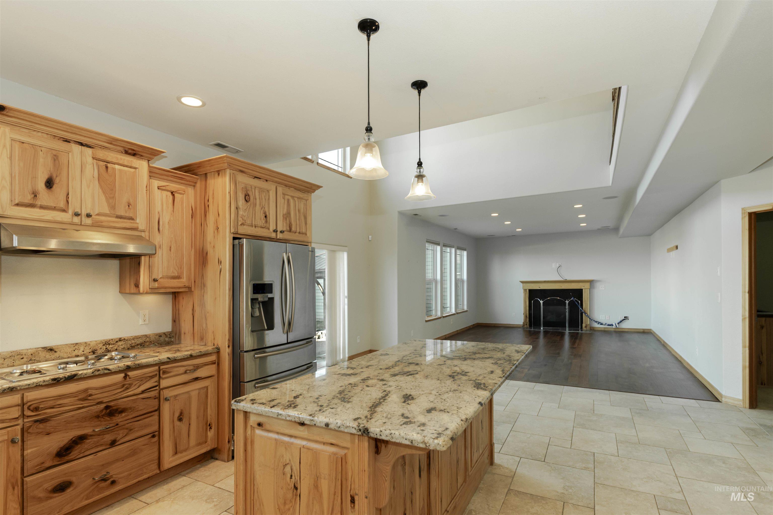 7591 Pheasant Chase Drive, Lewiston, Idaho 83501, 3 Bedrooms, 3 Bathrooms, Residential For Sale, Price $680,000, 98999387