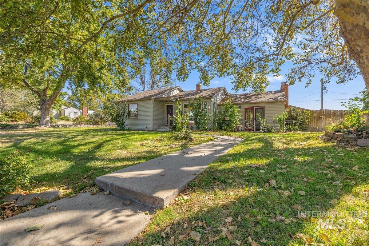 1010 N 7th St, Parma, Idaho 83660, 3 Bedrooms, 2 Bathrooms, Residential For Sale, Price $400,000,MLS 98999388