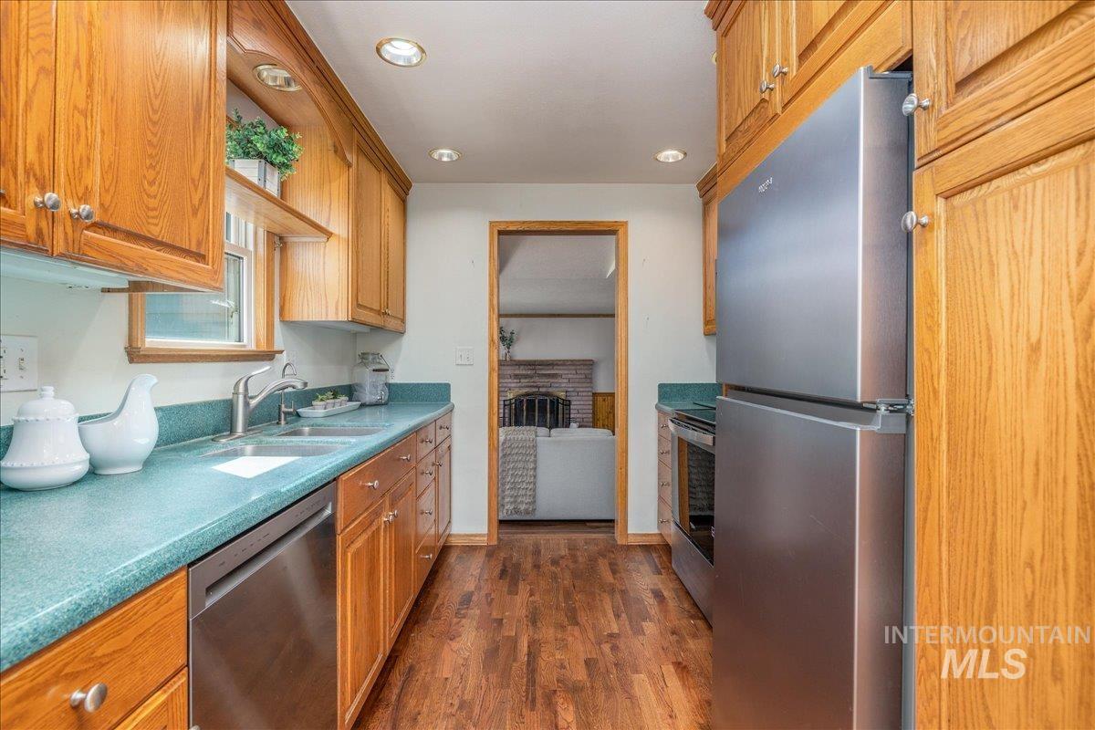 1010 N 7th St, Parma, Idaho 83660, 3 Bedrooms, 2 Bathrooms, Residential For Sale, Price $400,000,MLS 98999388