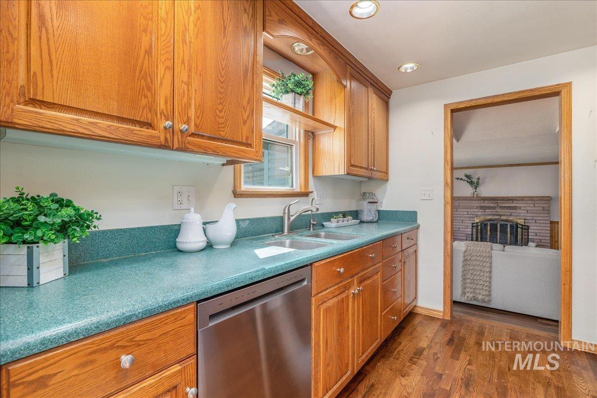 1010 N 7th St, Parma, Idaho 83660, 3 Bedrooms, 2 Bathrooms, Residential For Sale, Price $400,000,MLS 98999388