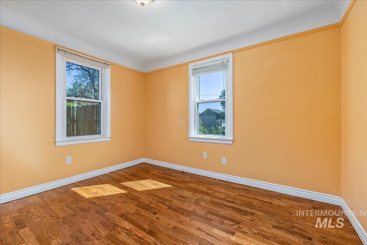 1010 N 7th St, Parma, Idaho 83660, 3 Bedrooms, 2 Bathrooms, Residential For Sale, Price $400,000,MLS 98999388