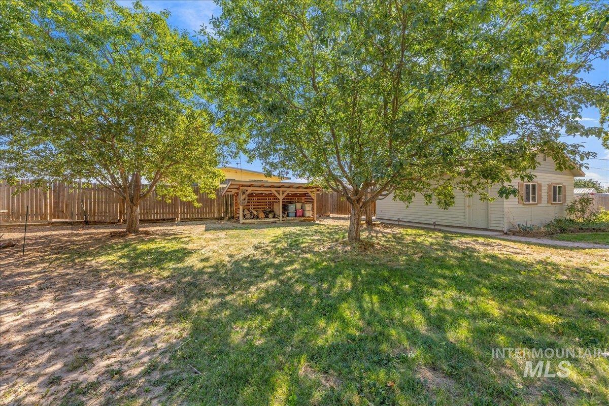 1010 N 7th St, Parma, Idaho 83660, 3 Bedrooms, 2 Bathrooms, Residential For Sale, Price $400,000,MLS 98999388