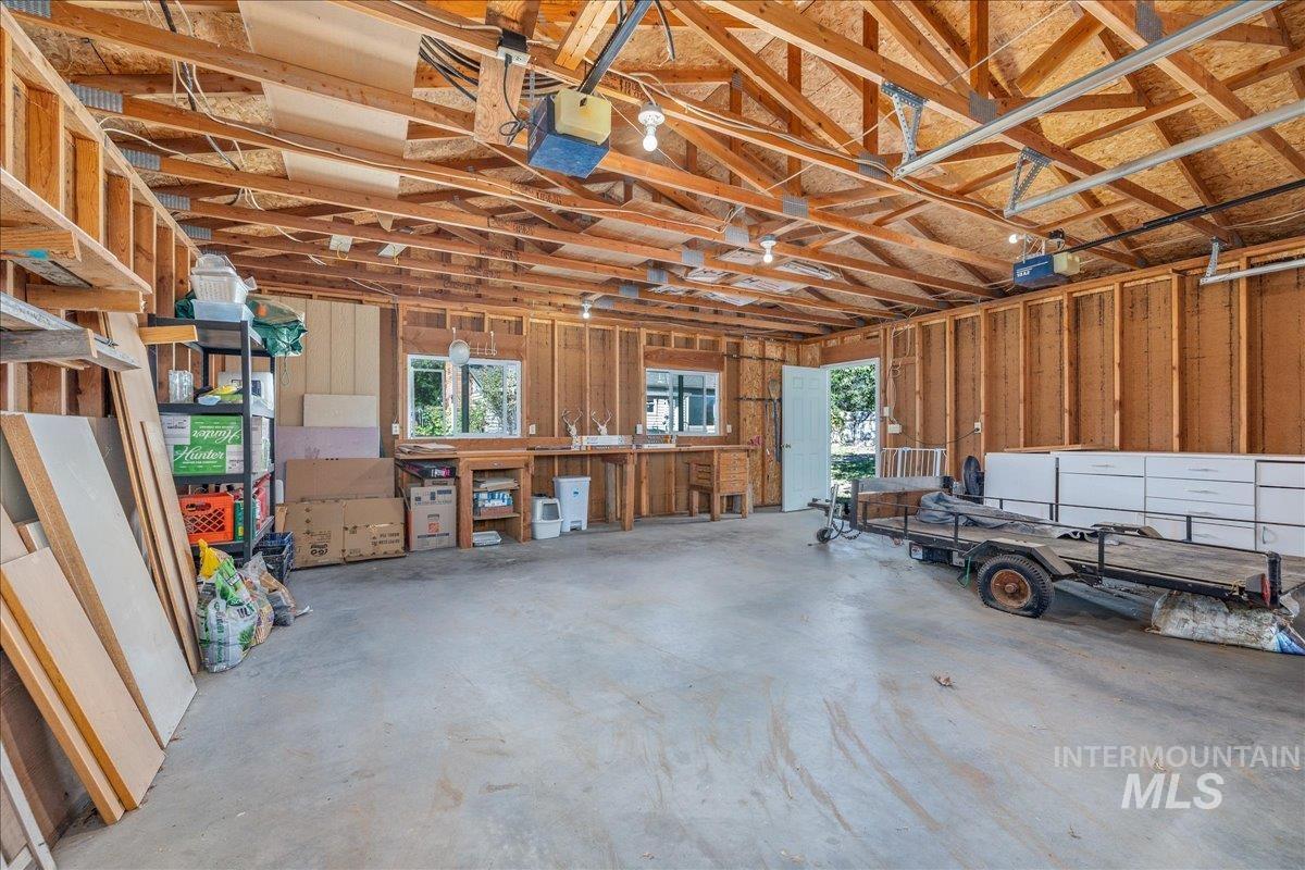 1010 N 7th St, Parma, Idaho 83660, 3 Bedrooms, 2 Bathrooms, Residential For Sale, Price $400,000,MLS 98999388