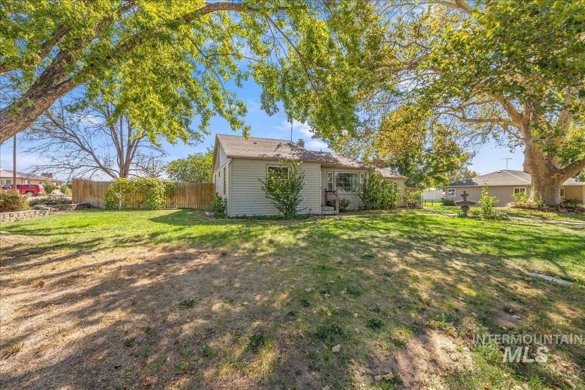 1010 N 7th St, Parma, Idaho 83660, 3 Bedrooms, 2 Bathrooms, Residential For Sale, Price $400,000,MLS 98999388