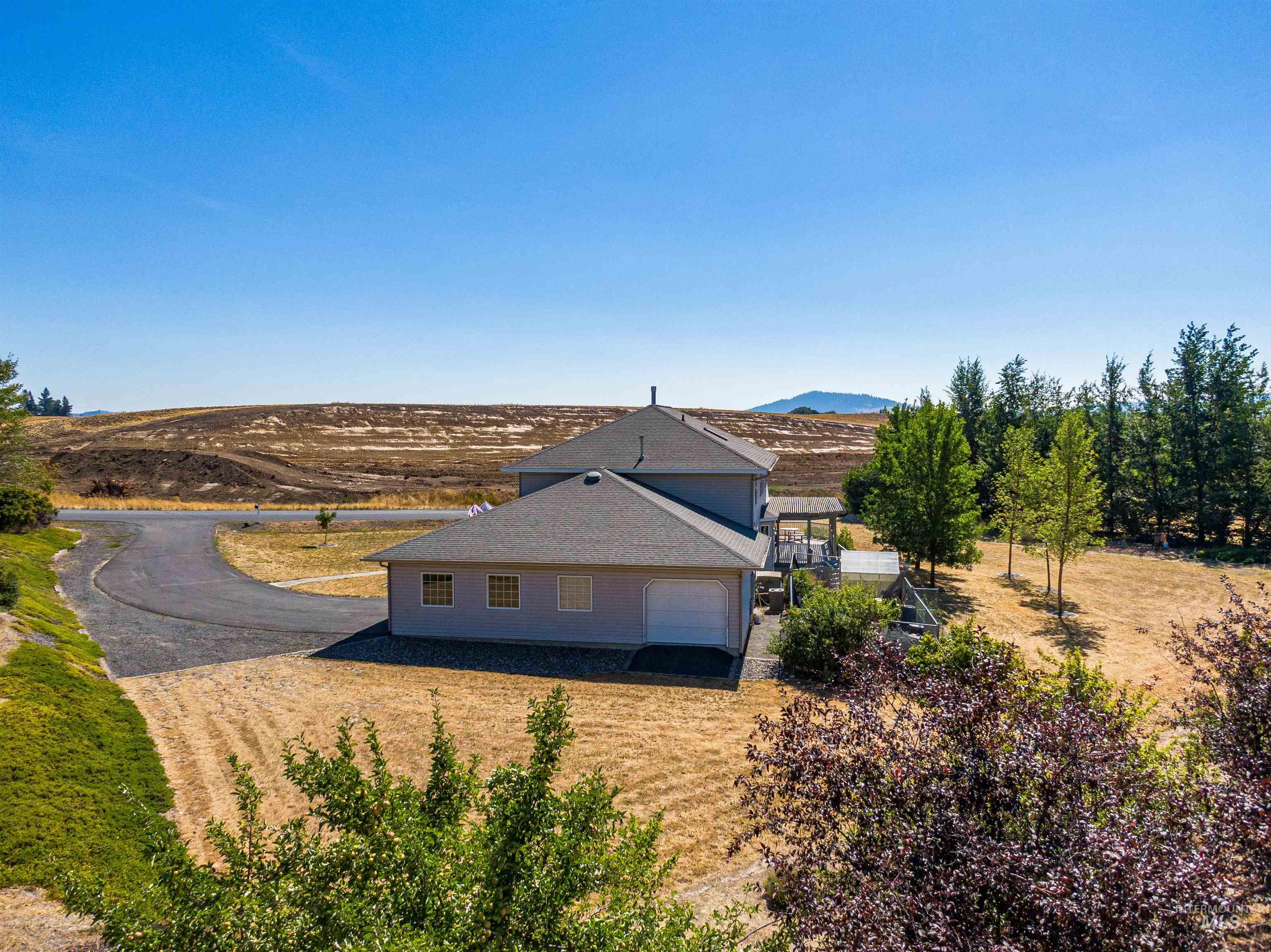 1953 Arborcrest Rd, Moscow, Idaho 83843, 6 Bedrooms, 3 Bathrooms, Residential For Sale, Price $799,000, 98999389