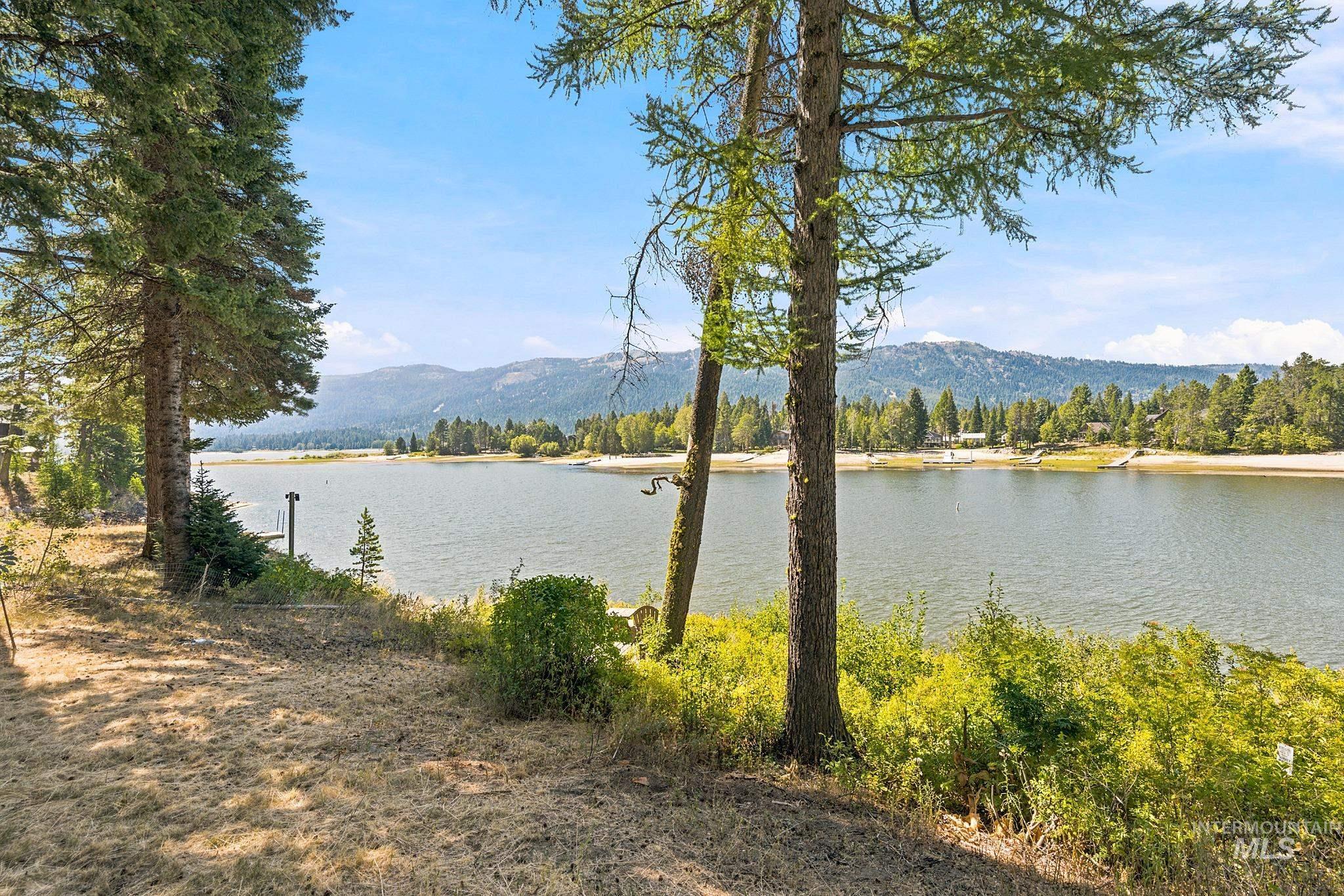 12823 Hereford Rd., Donnelly, Idaho 83615, 1 Bedroom, 1 Bathroom, Residential For Sale, Price $1,300,000,MLS 98999390
