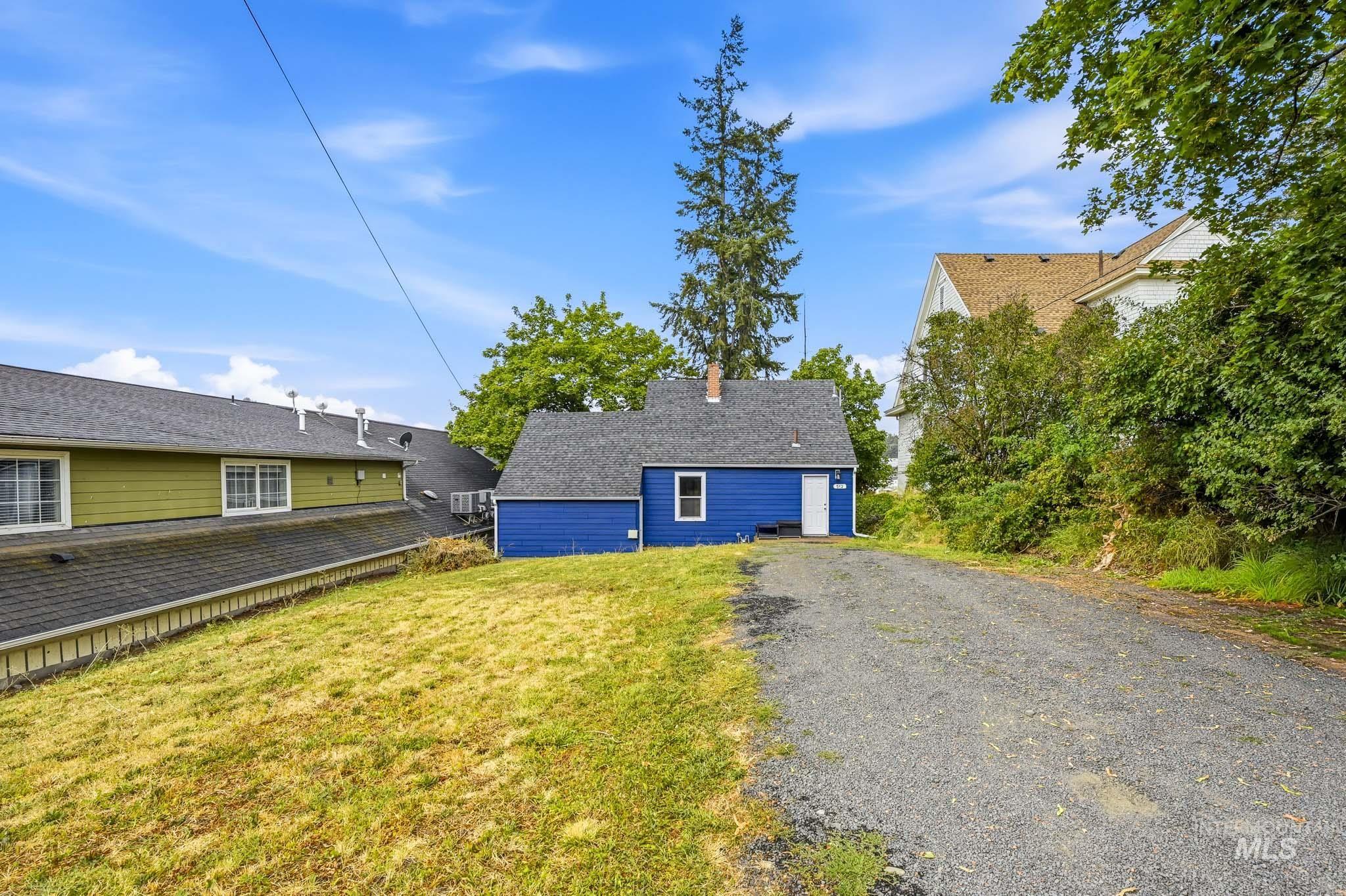 512 N Main St, Moscow, Idaho 83843, 3 Bedrooms, 1 Bathroom, Residential For Sale, Price $349,900,MLS 98999392