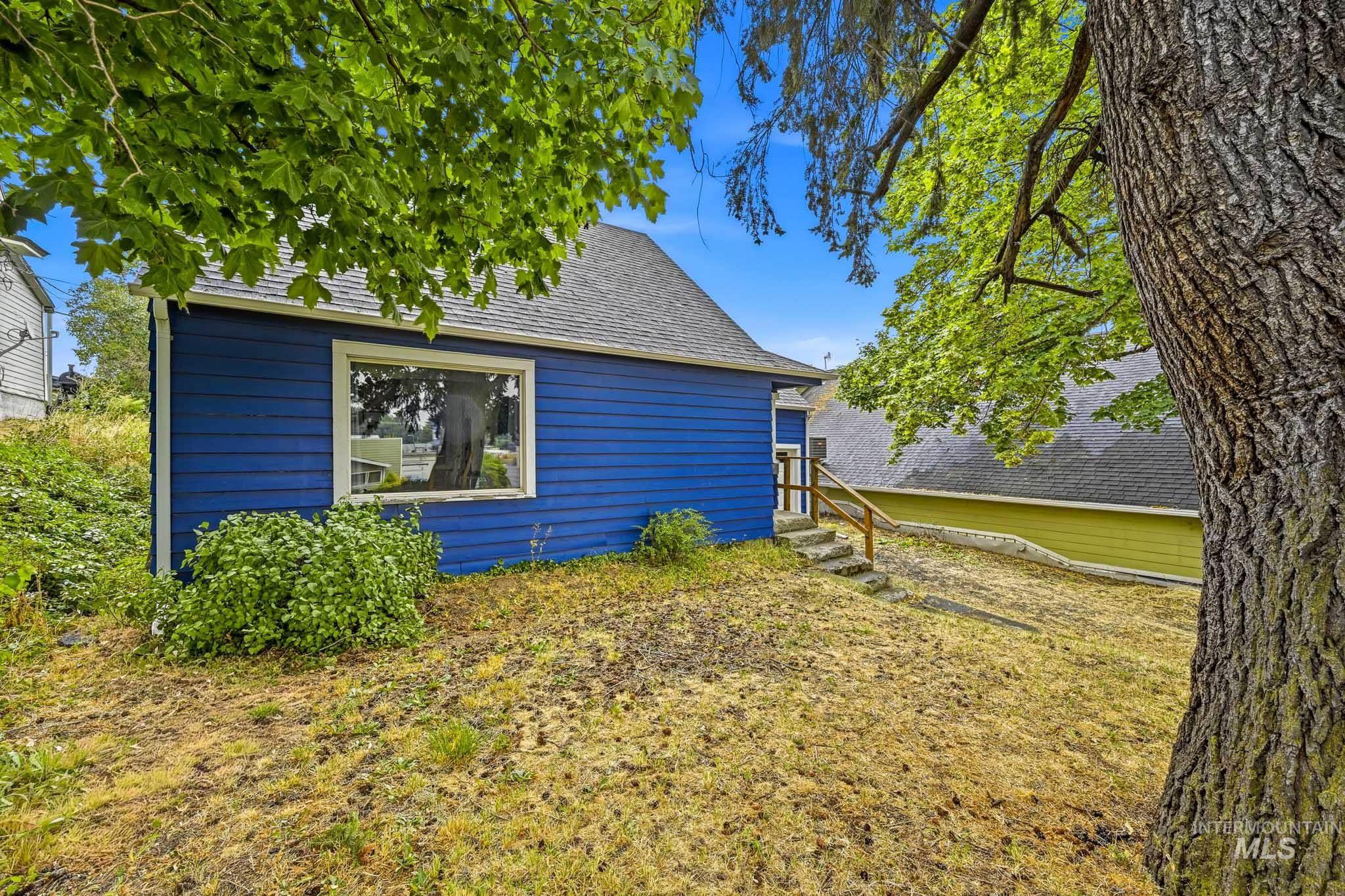512 N Main St, Moscow, Idaho 83843, 3 Bedrooms, 1 Bathroom, Residential For Sale, Price $349,900,MLS 98999392