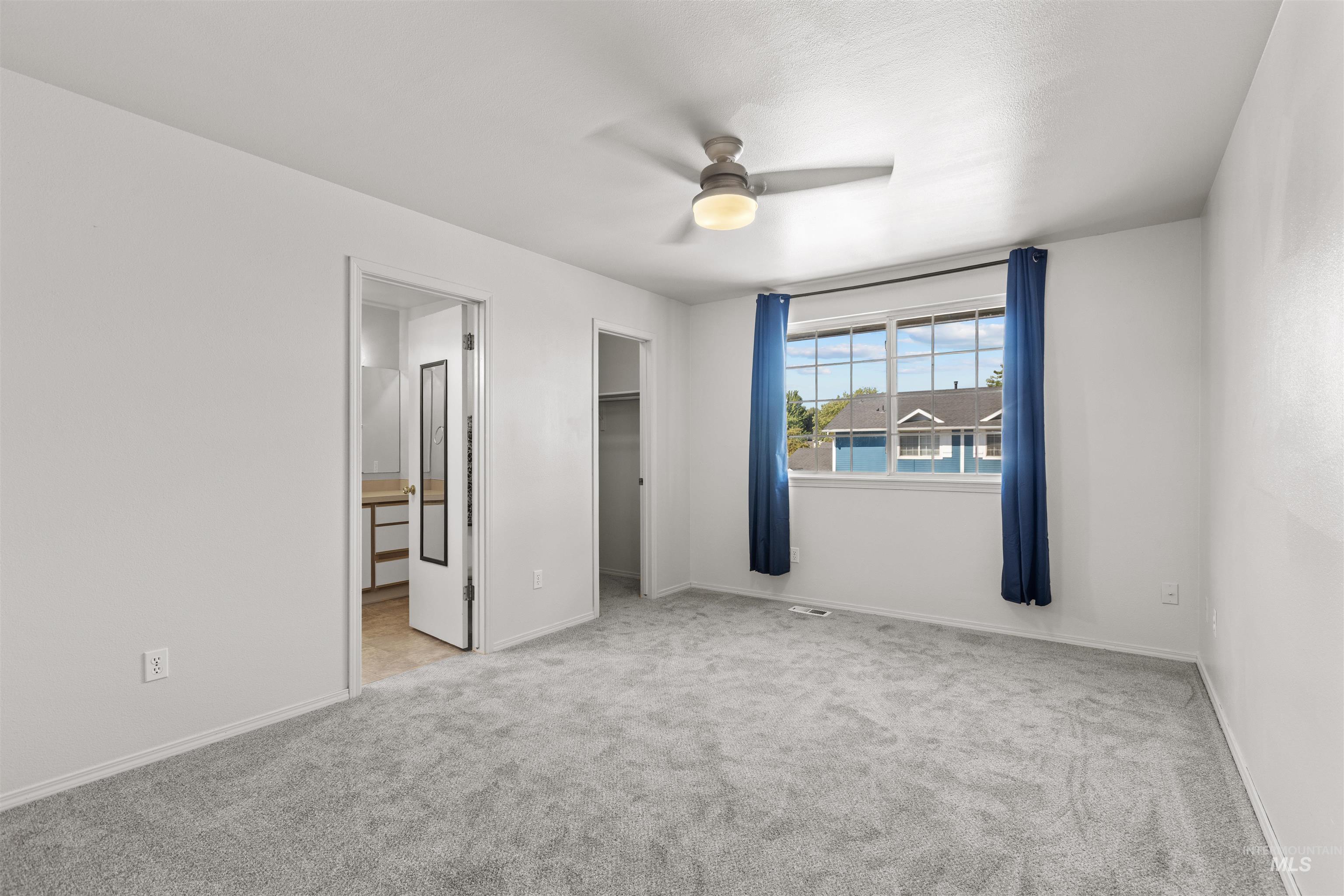 3404 S Poco Loco, Boise, Idaho 83705, 2 Bedrooms, 1.5 Bathrooms, Residential For Sale, Price $325,000,MLS 98999397