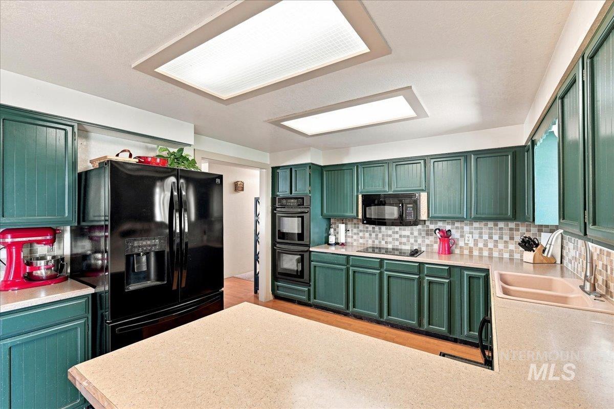 26201 Hop Rd, Caldwell, Idaho 83607, 3 Bedrooms, 2 Bathrooms, Residential For Sale, Price $849,900, 98999398