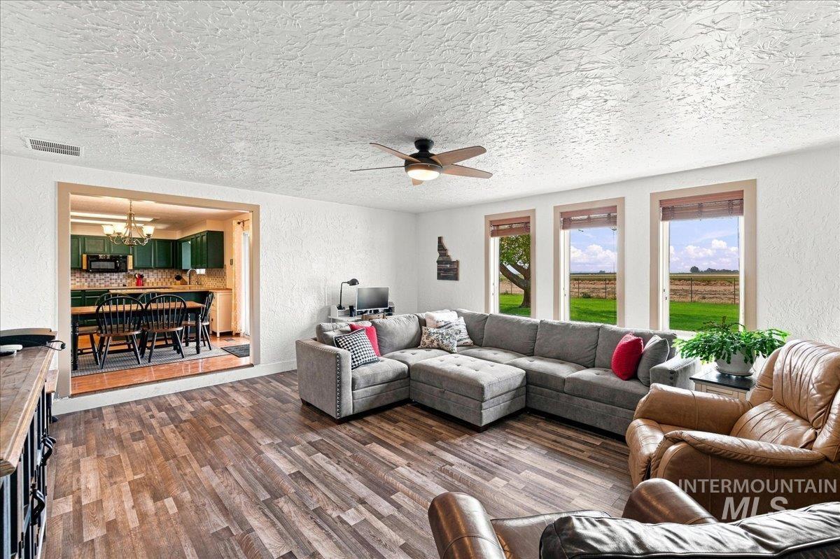 26201 Hop Rd, Caldwell, Idaho 83607, 3 Bedrooms, 2 Bathrooms, Residential For Sale, Price $849,900, 98999398