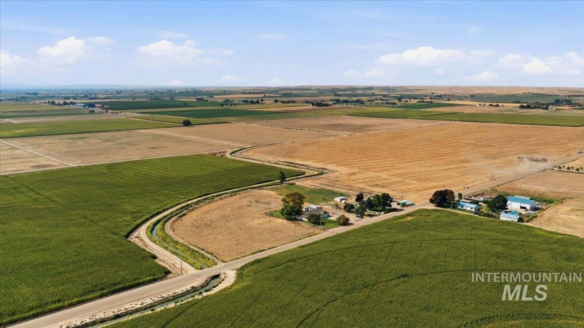 26201 Hop Rd, Caldwell, Idaho 83607, 3 Bedrooms, 2 Bathrooms, Residential For Sale, Price $849,900, 98999398