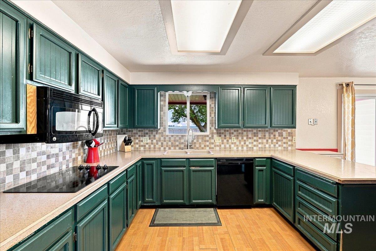 26201 Hop Rd, Caldwell, Idaho 83607, 3 Bedrooms, 2 Bathrooms, Residential For Sale, Price $849,900, 98999398