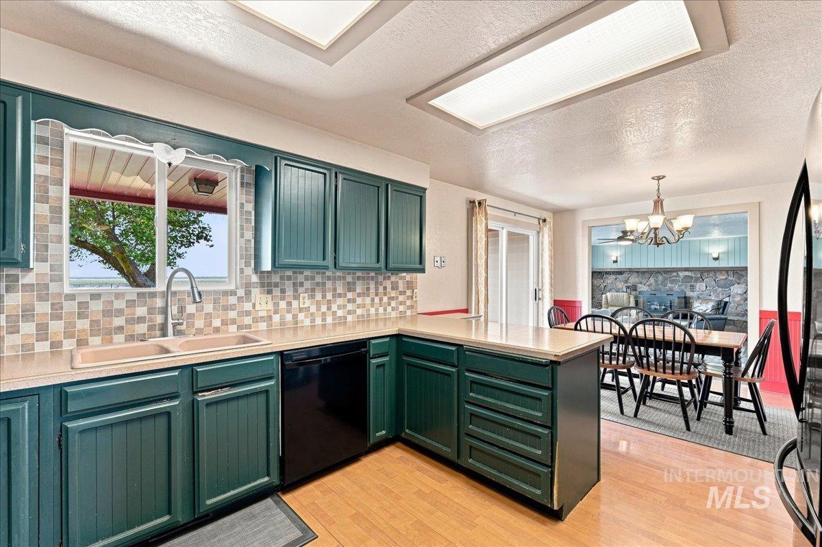 26201 Hop Rd, Caldwell, Idaho 83607, 3 Bedrooms, 2 Bathrooms, Residential For Sale, Price $849,900, 98999398