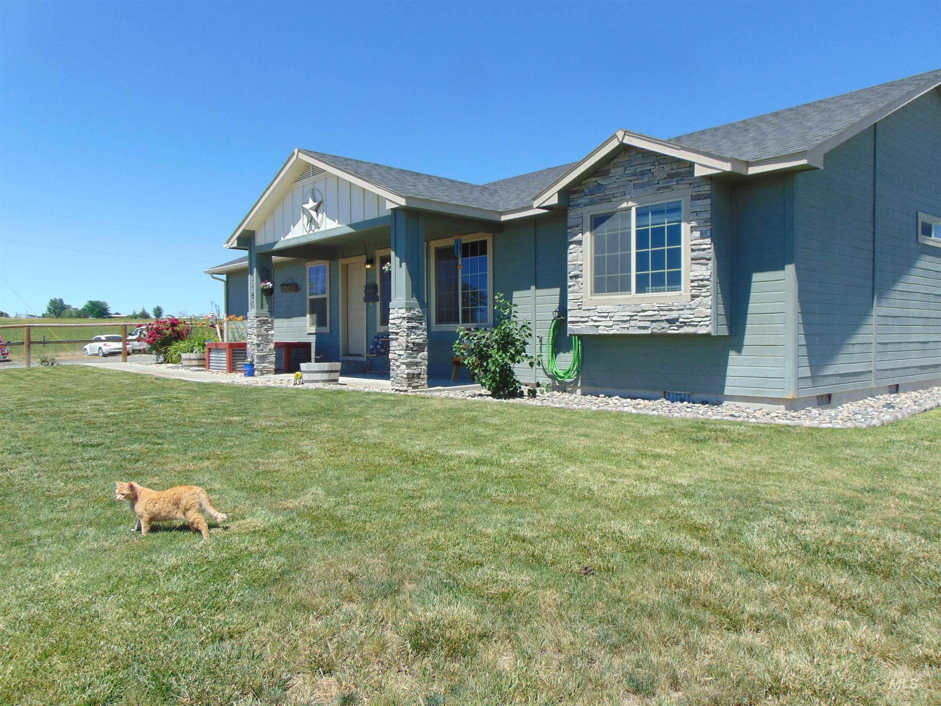 1860 Graham Blvd., Vale, Oregon 97918, 3 Bedrooms, 2 Bathrooms, Residential For Sale, Price $550,000, 98999400