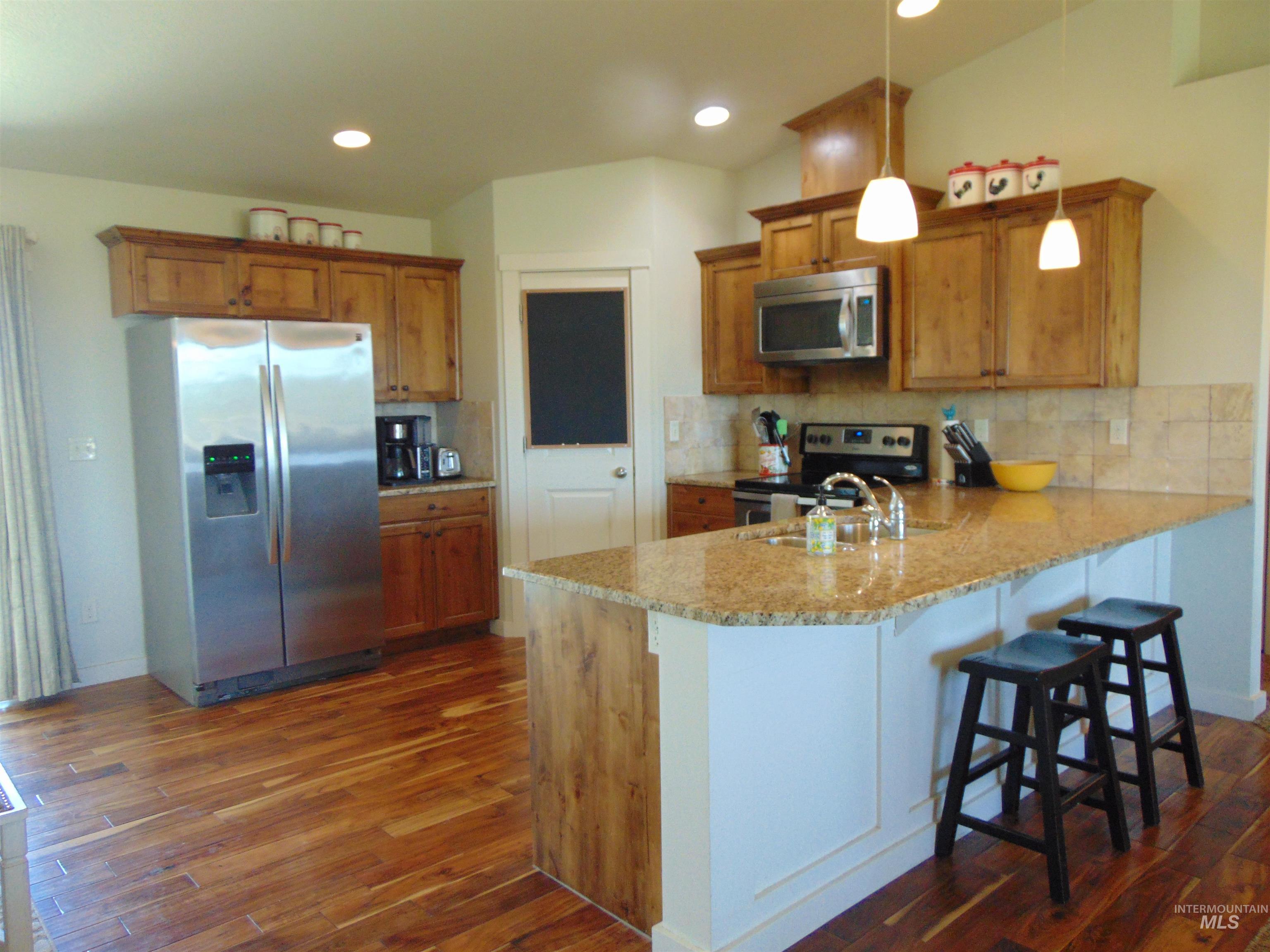 1860 Graham Blvd., Vale, Oregon 97918, 3 Bedrooms, 2 Bathrooms, Residential For Sale, Price $550,000, 98999400