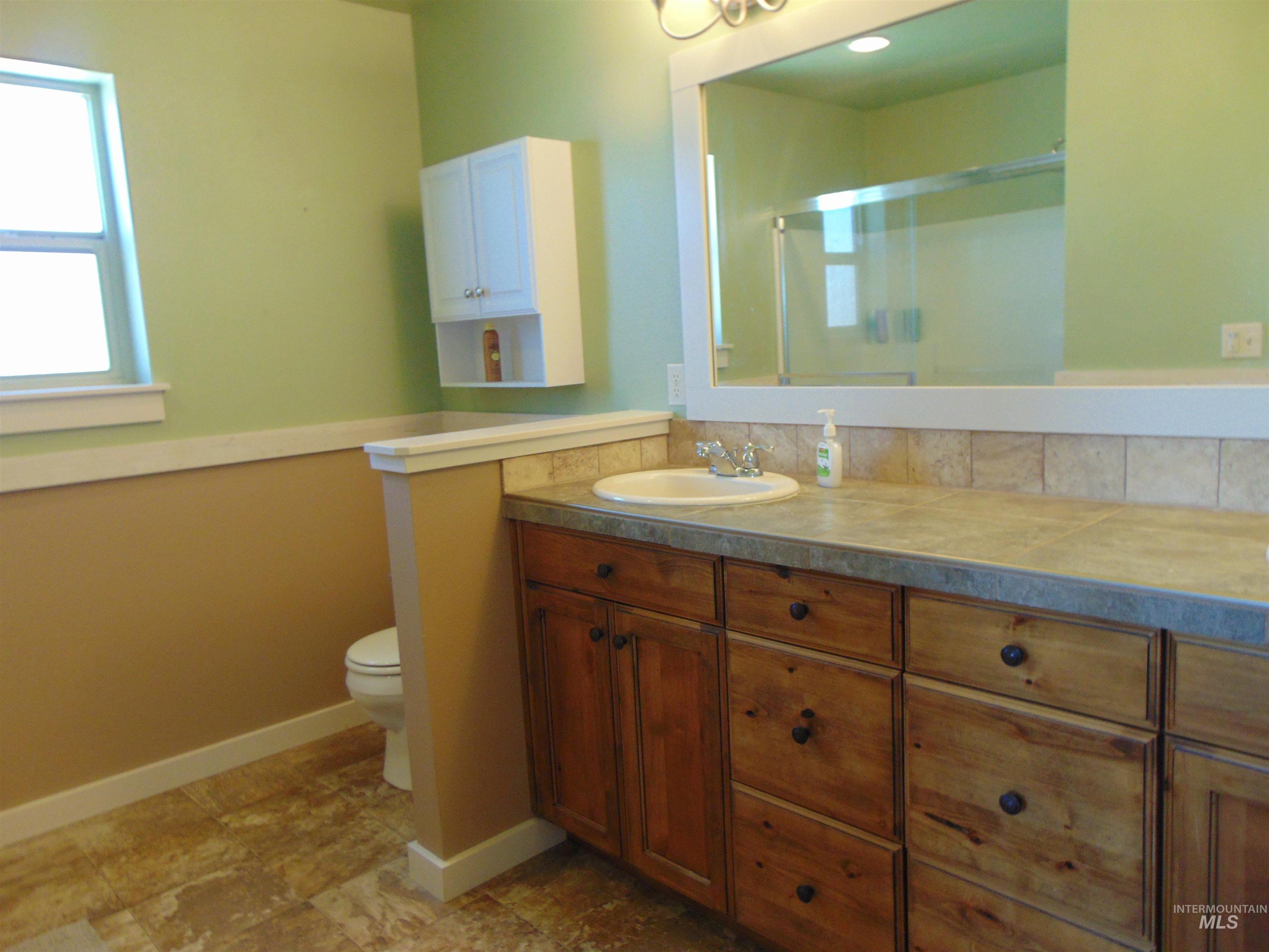 1860 Graham Blvd., Vale, Oregon 97918, 3 Bedrooms, 2 Bathrooms, Residential For Sale, Price $550,000, 98999400