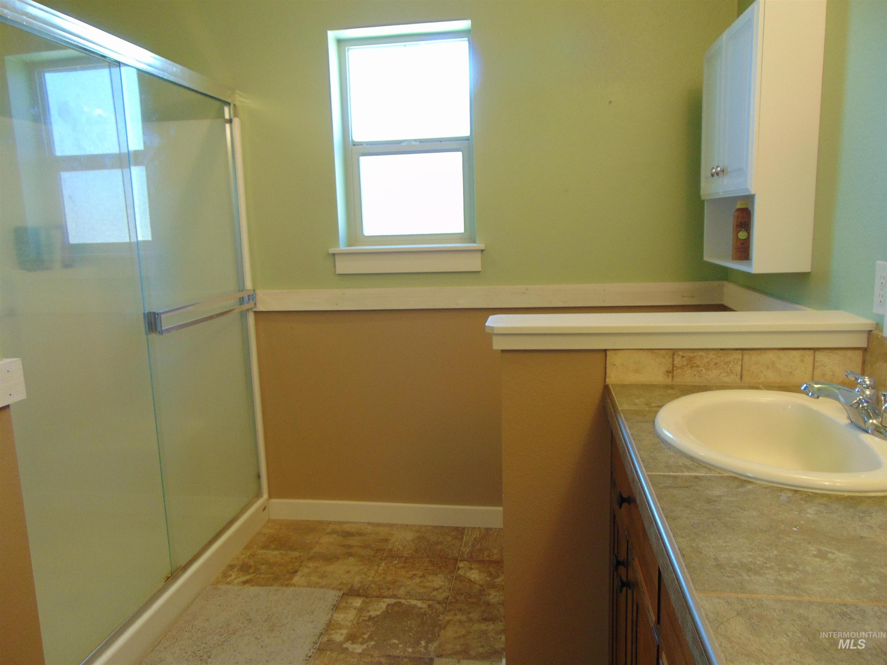 1860 Graham Blvd., Vale, Oregon 97918, 3 Bedrooms, 2 Bathrooms, Residential For Sale, Price $550,000, 98999400