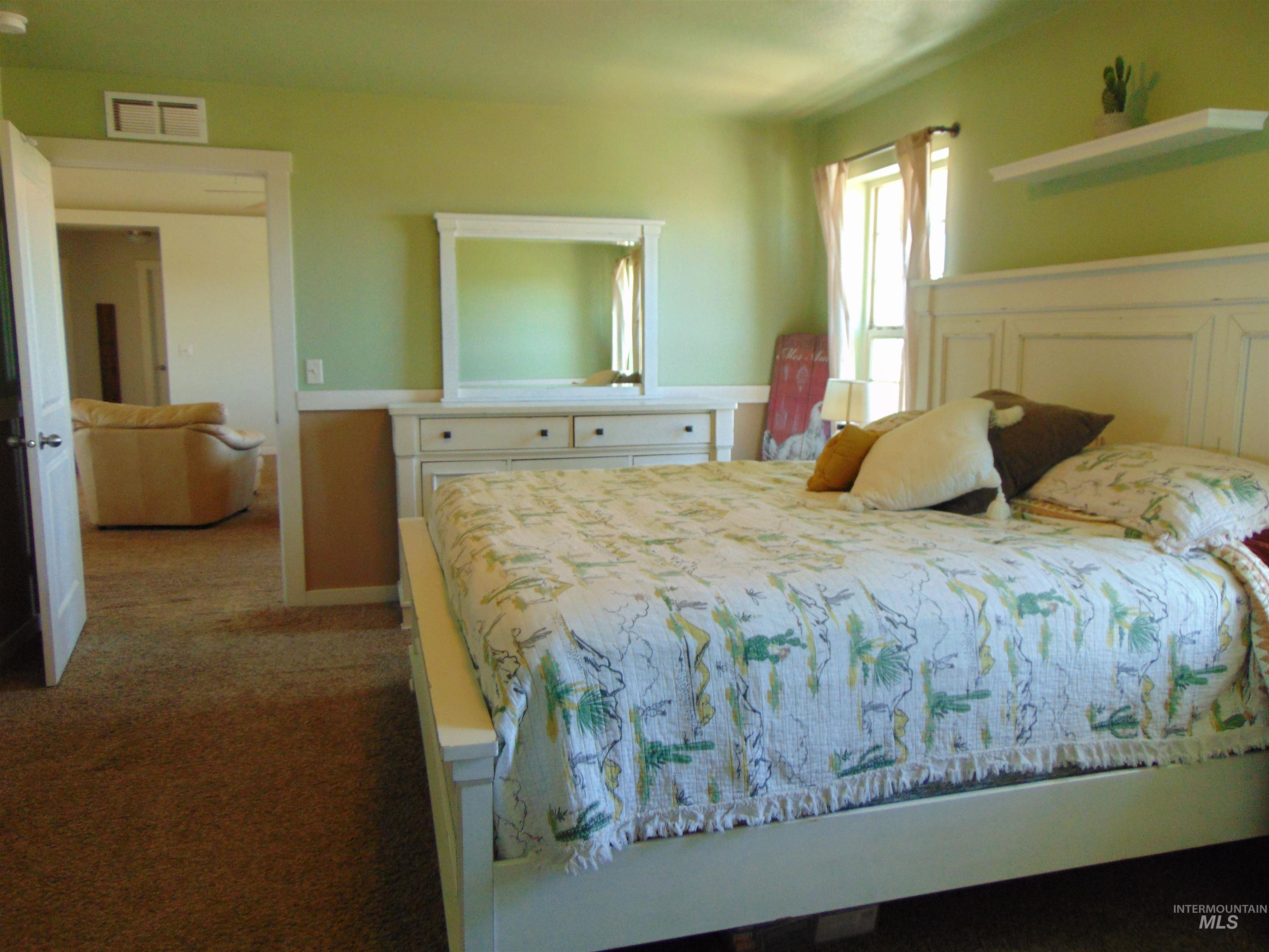 1860 Graham Blvd., Vale, Oregon 97918, 3 Bedrooms, 2 Bathrooms, Residential For Sale, Price $550,000, 98999400