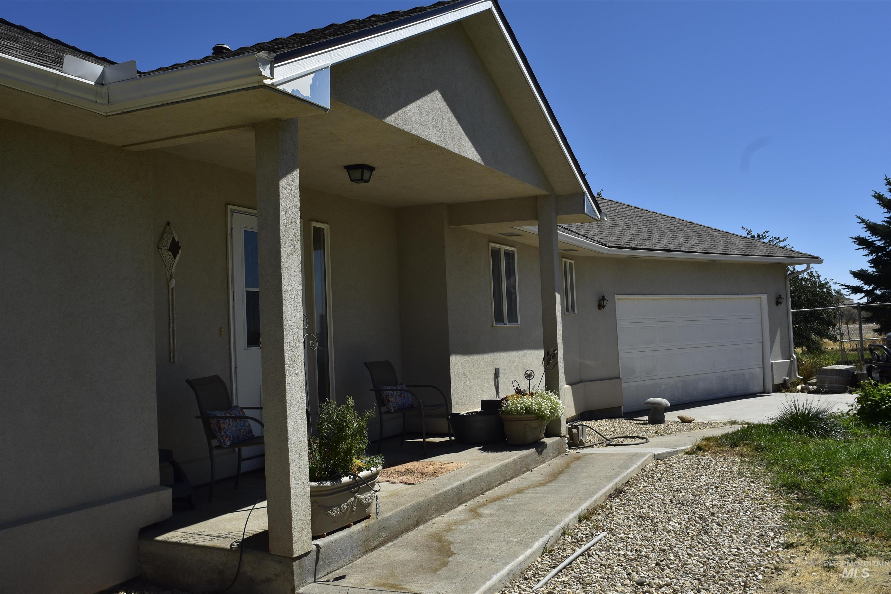 334 E Danskin Dr, Boise, Idaho 83716, 3 Bedrooms, 2.5 Bathrooms, Residential For Sale, Price $989,000, 98999404