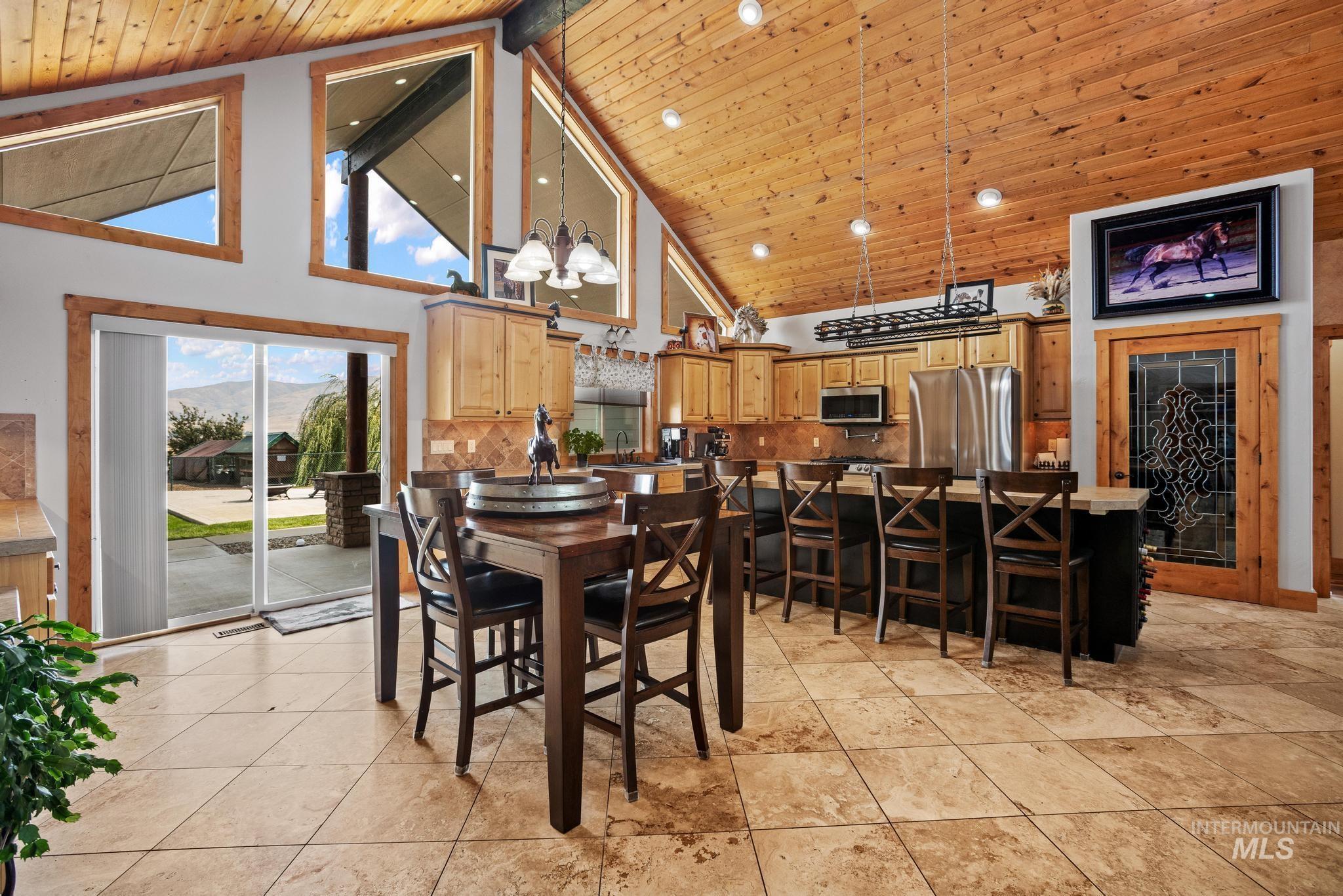 9225 N Highway 52, Horseshoe Bend, Idaho 83629, 3 Bedrooms, 2.5 Bathrooms, Residential For Sale, Price $1,400,000,MLS 98999405