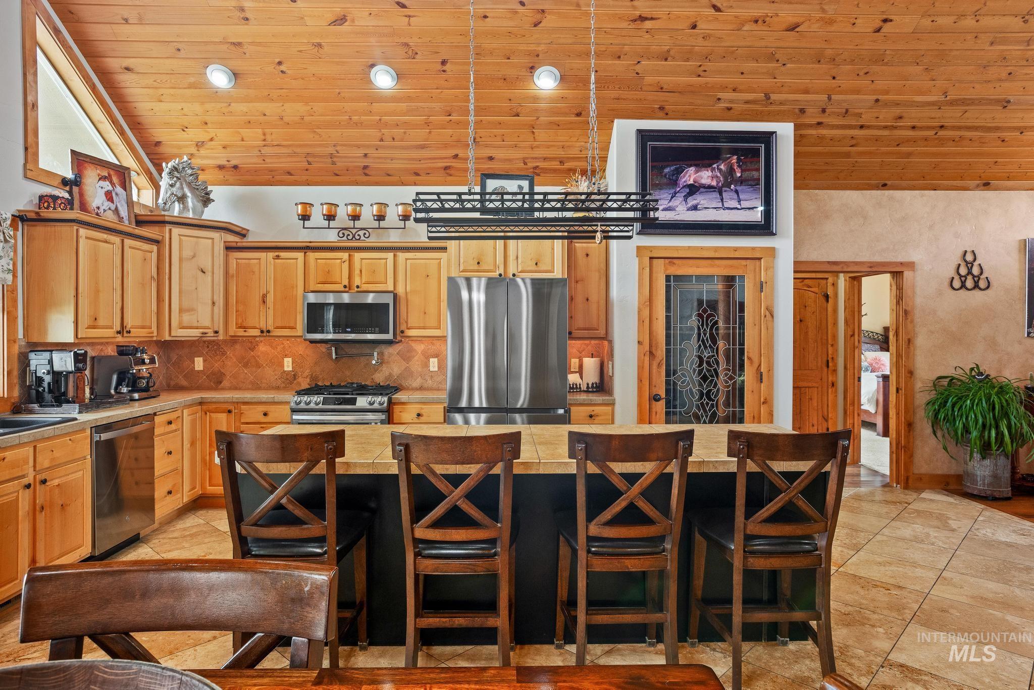 9225 N Highway 52, Horseshoe Bend, Idaho 83629, 3 Bedrooms, 2.5 Bathrooms, Residential For Sale, Price $1,400,000,MLS 98999405