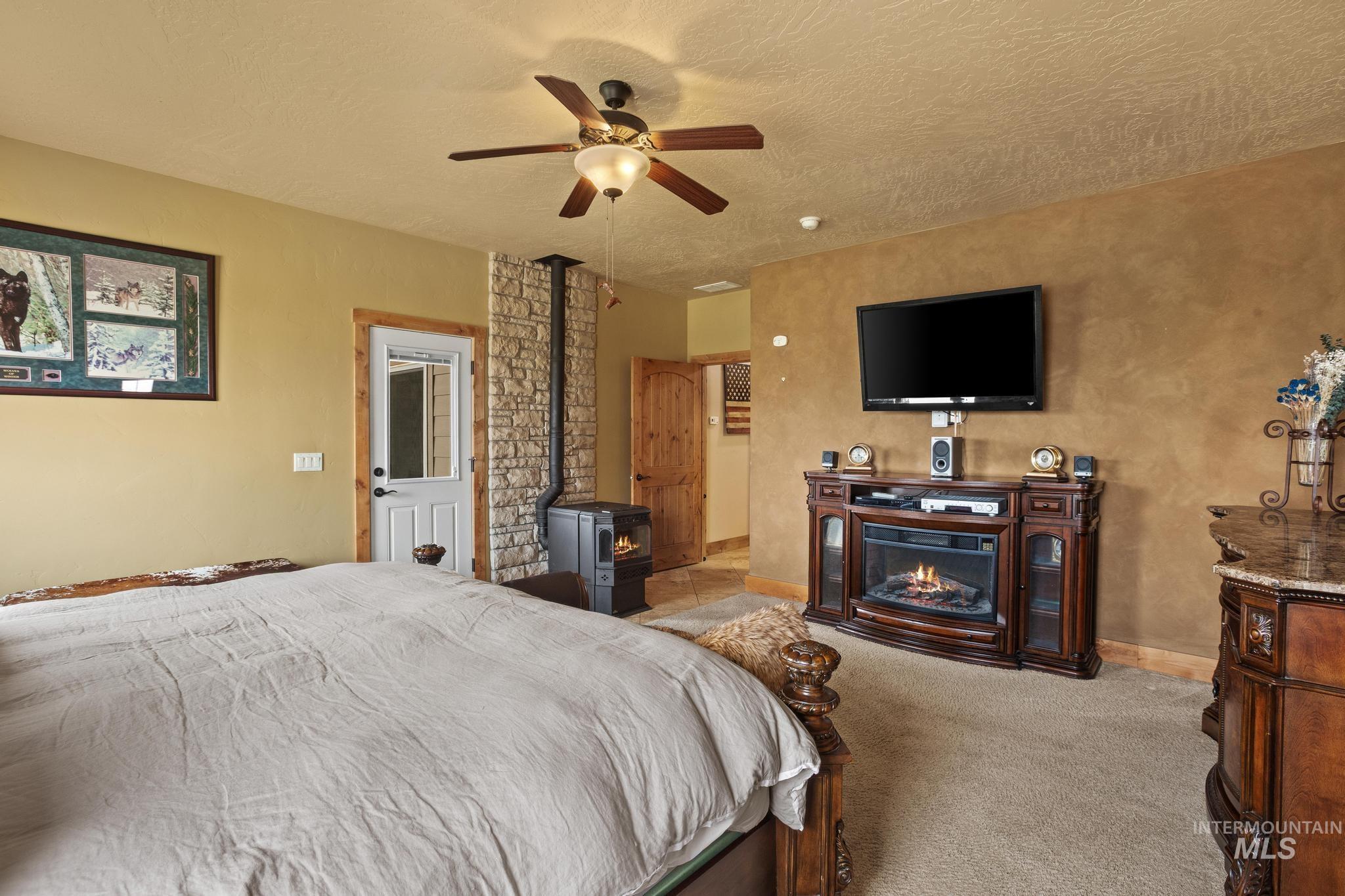 9225 N Highway 52, Horseshoe Bend, Idaho 83629, 3 Bedrooms, 2.5 Bathrooms, Residential For Sale, Price $1,400,000,MLS 98999405
