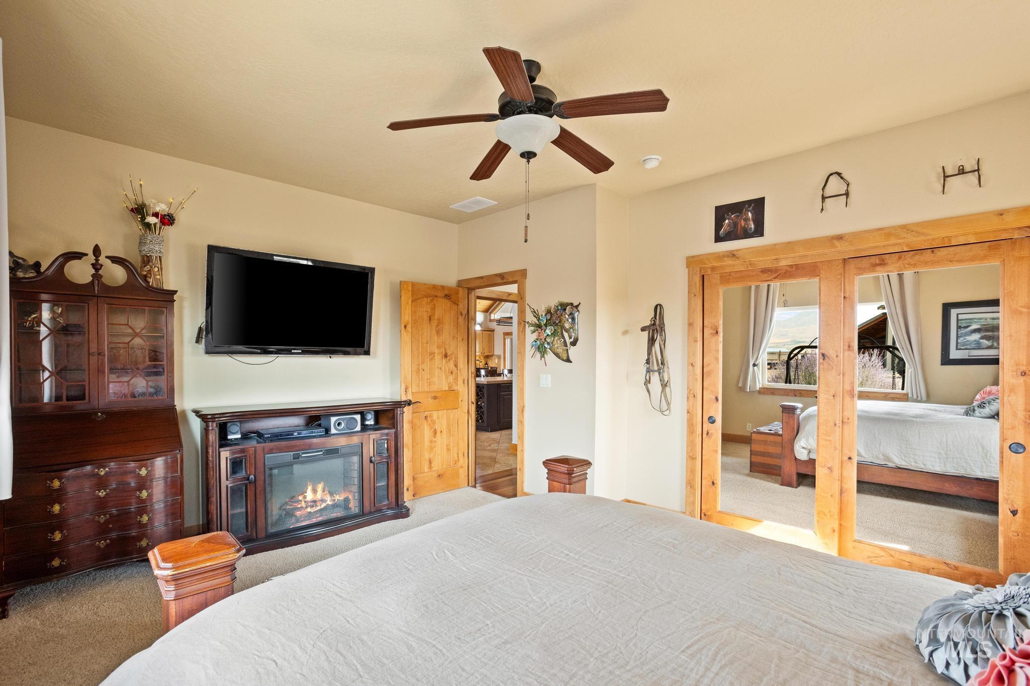9225 N Highway 52, Horseshoe Bend, Idaho 83629, 3 Bedrooms, 2.5 Bathrooms, Residential For Sale, Price $1,400,000,MLS 98999405