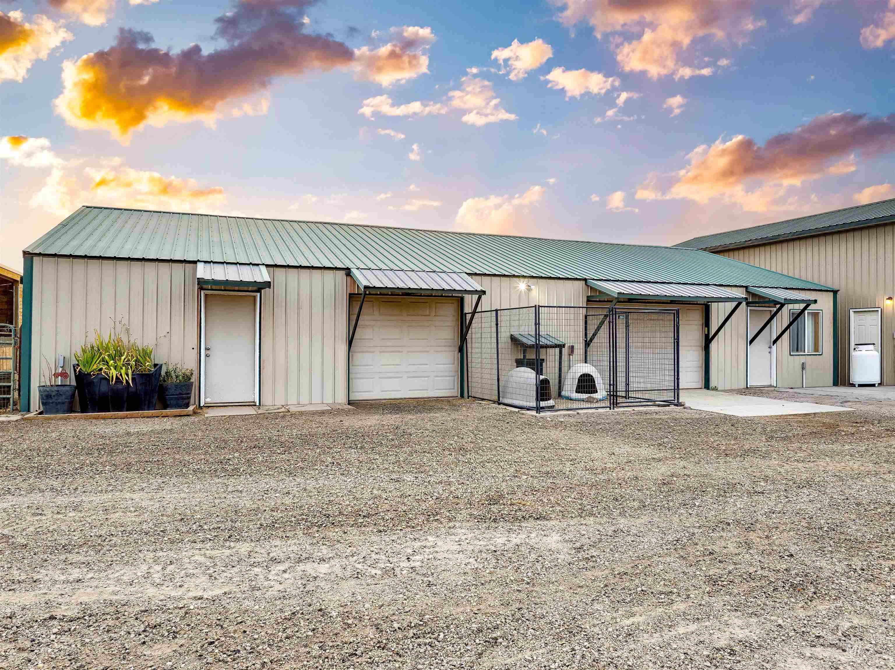 9225 N Highway 52, Horseshoe Bend, Idaho 83629, 3 Bedrooms, 2.5 Bathrooms, Residential For Sale, Price $1,400,000,MLS 98999405