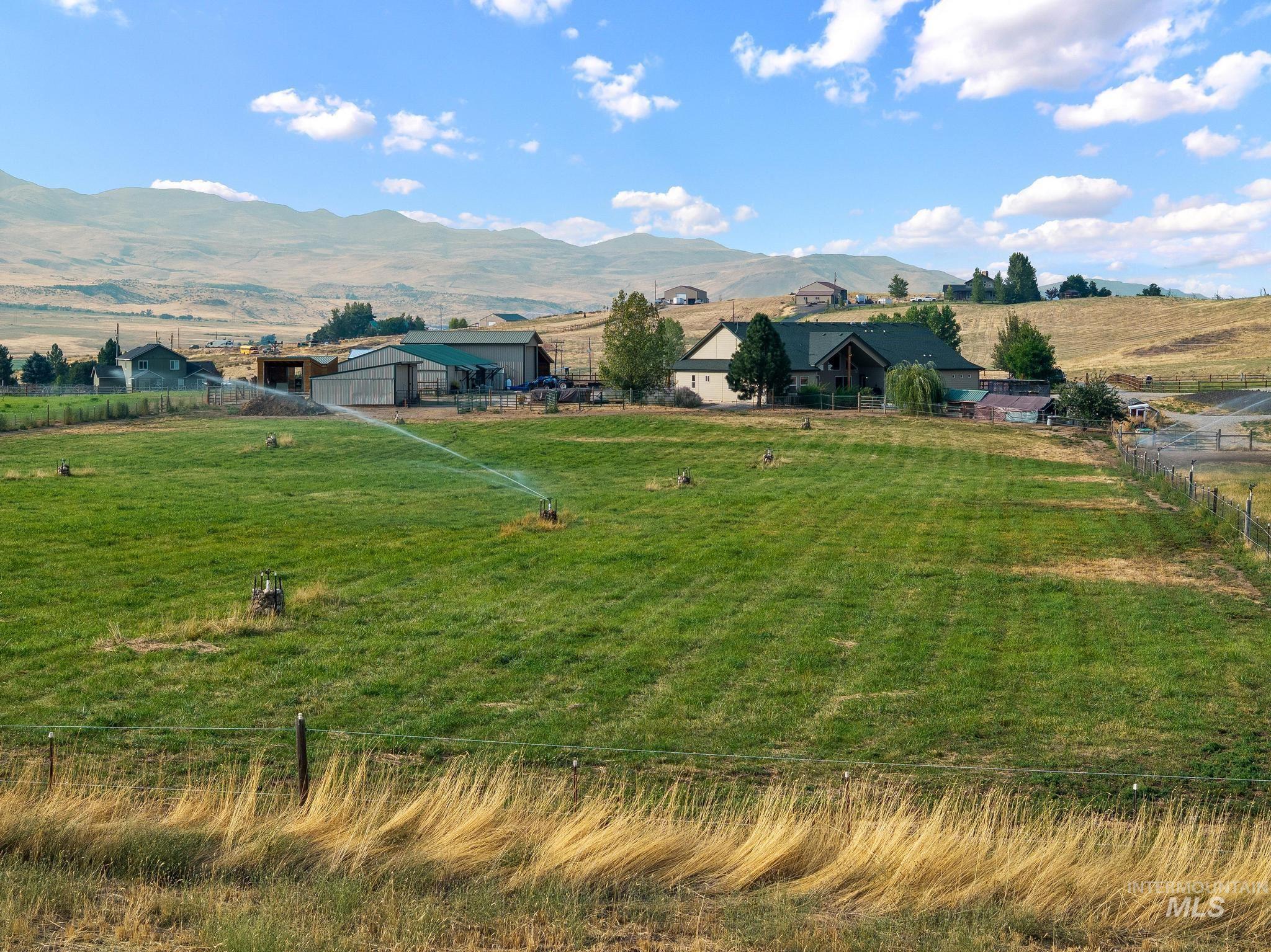 9225 N Highway 52, Horseshoe Bend, Idaho 83629, 3 Bedrooms, 2.5 Bathrooms, Residential For Sale, Price $1,400,000,MLS 98999405