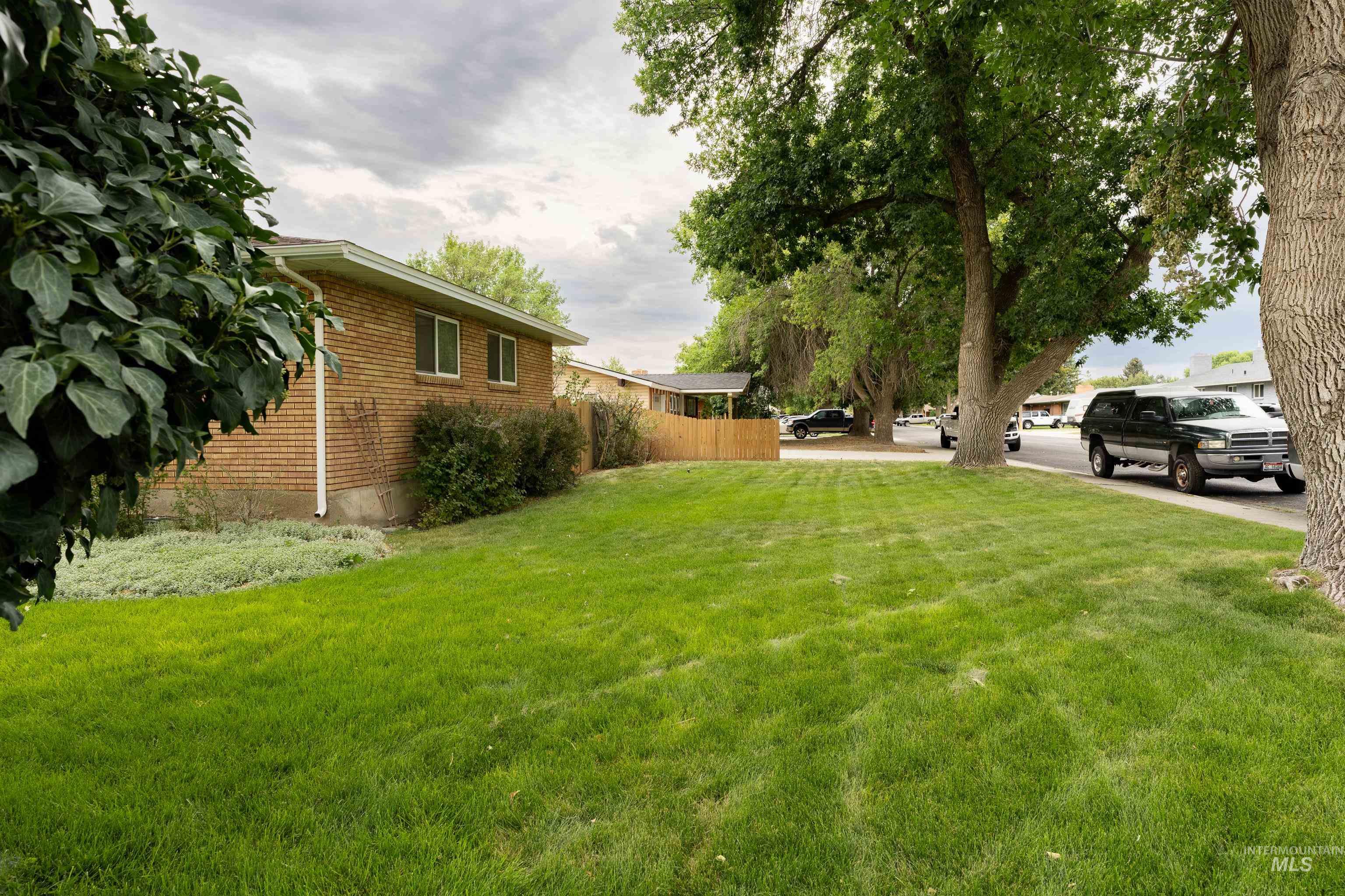 2213 Conant Dr, Burley, Idaho 83318, 5 Bedrooms, 1.5 Bathrooms, Residential For Sale, Price $349,000,MLS 98999406