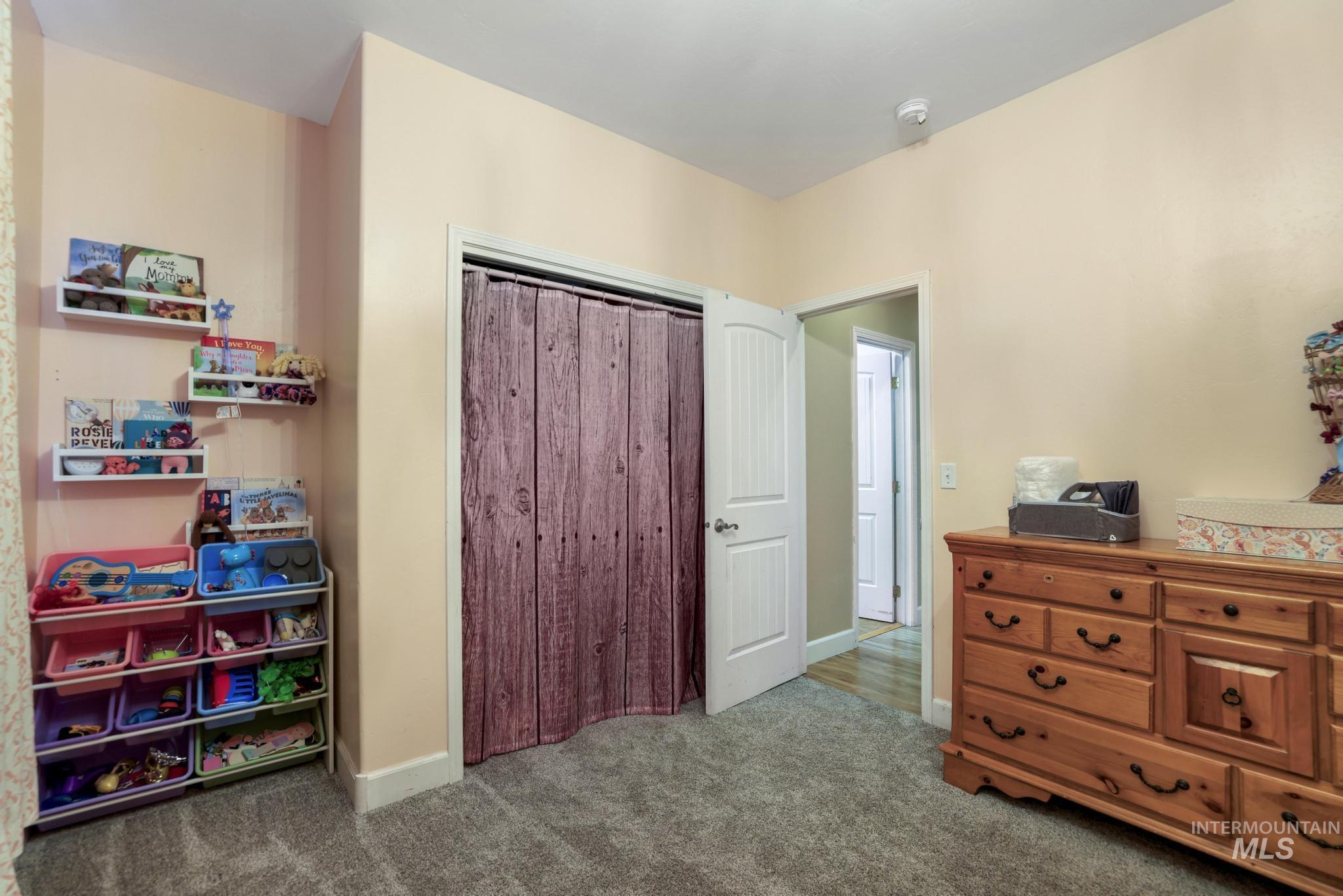 2213 Alex Dr, Filer, Idaho 83328, 4 Bedrooms, 2 Bathrooms, Residential For Sale, Price $480,000,MLS 98999407