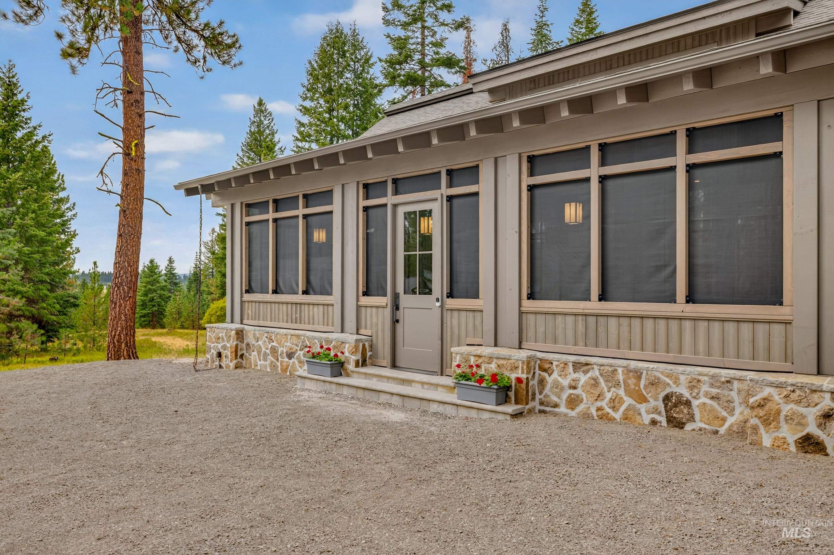 16 Vernon Ct., McCall, Idaho 83638, 4 Bedrooms, 4 Bathrooms, Residential For Sale, Price $2,450,000,MLS 98999410