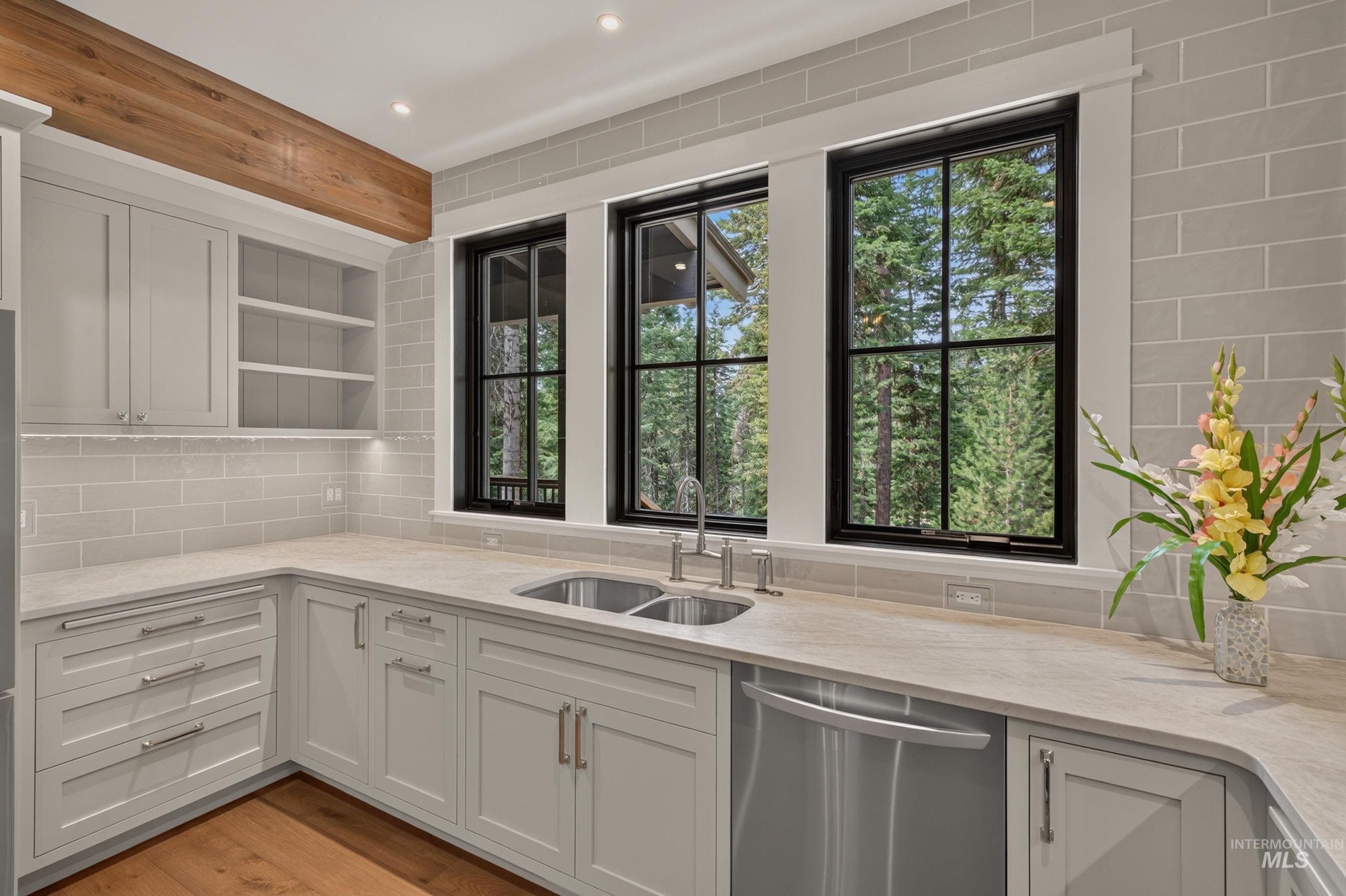 16 Vernon Ct., McCall, Idaho 83638, 4 Bedrooms, 4 Bathrooms, Residential For Sale, Price $2,450,000,MLS 98999410