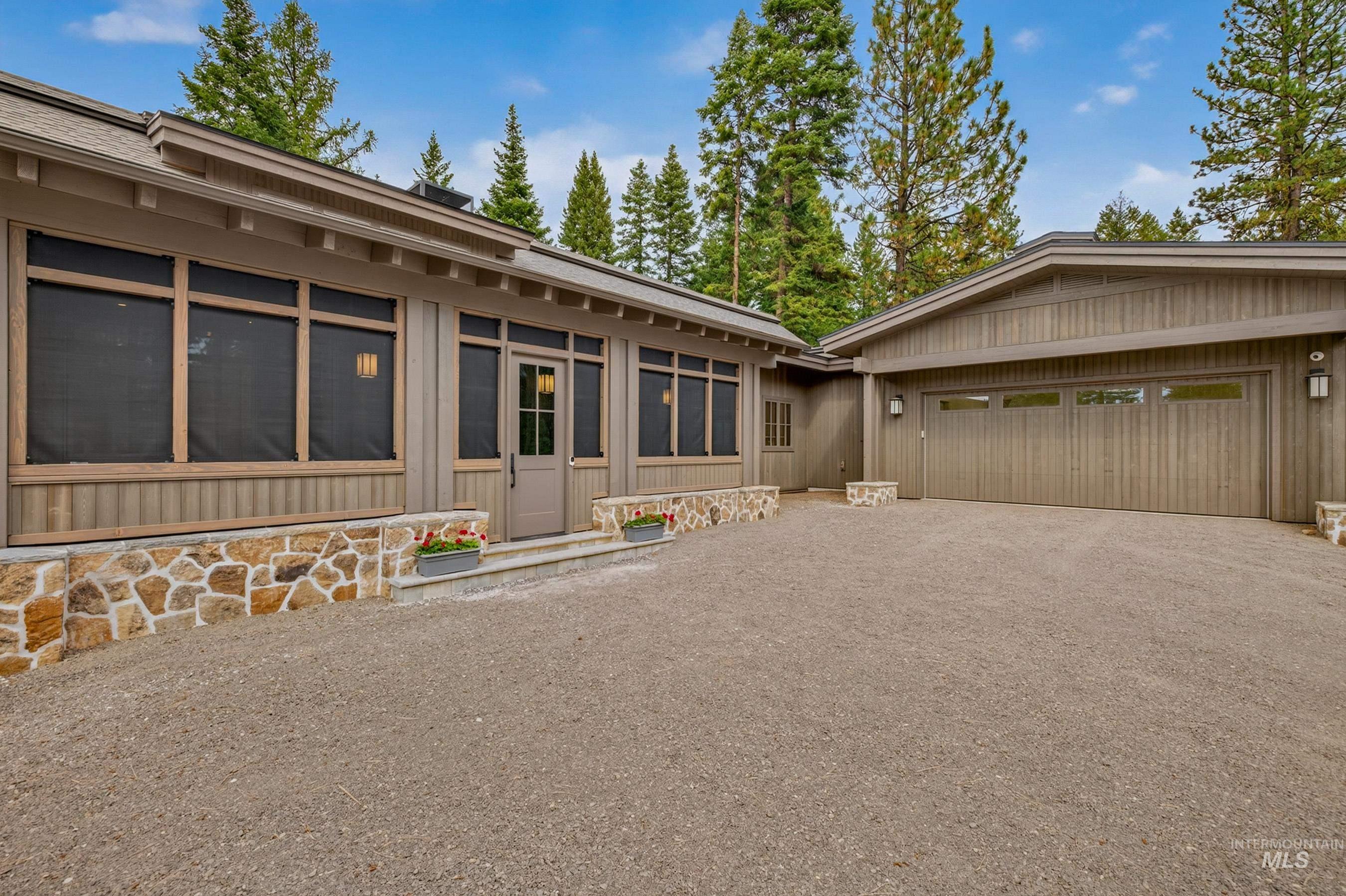 16 Vernon Ct., McCall, Idaho 83638, 4 Bedrooms, 4 Bathrooms, Residential For Sale, Price $2,450,000,MLS 98999410