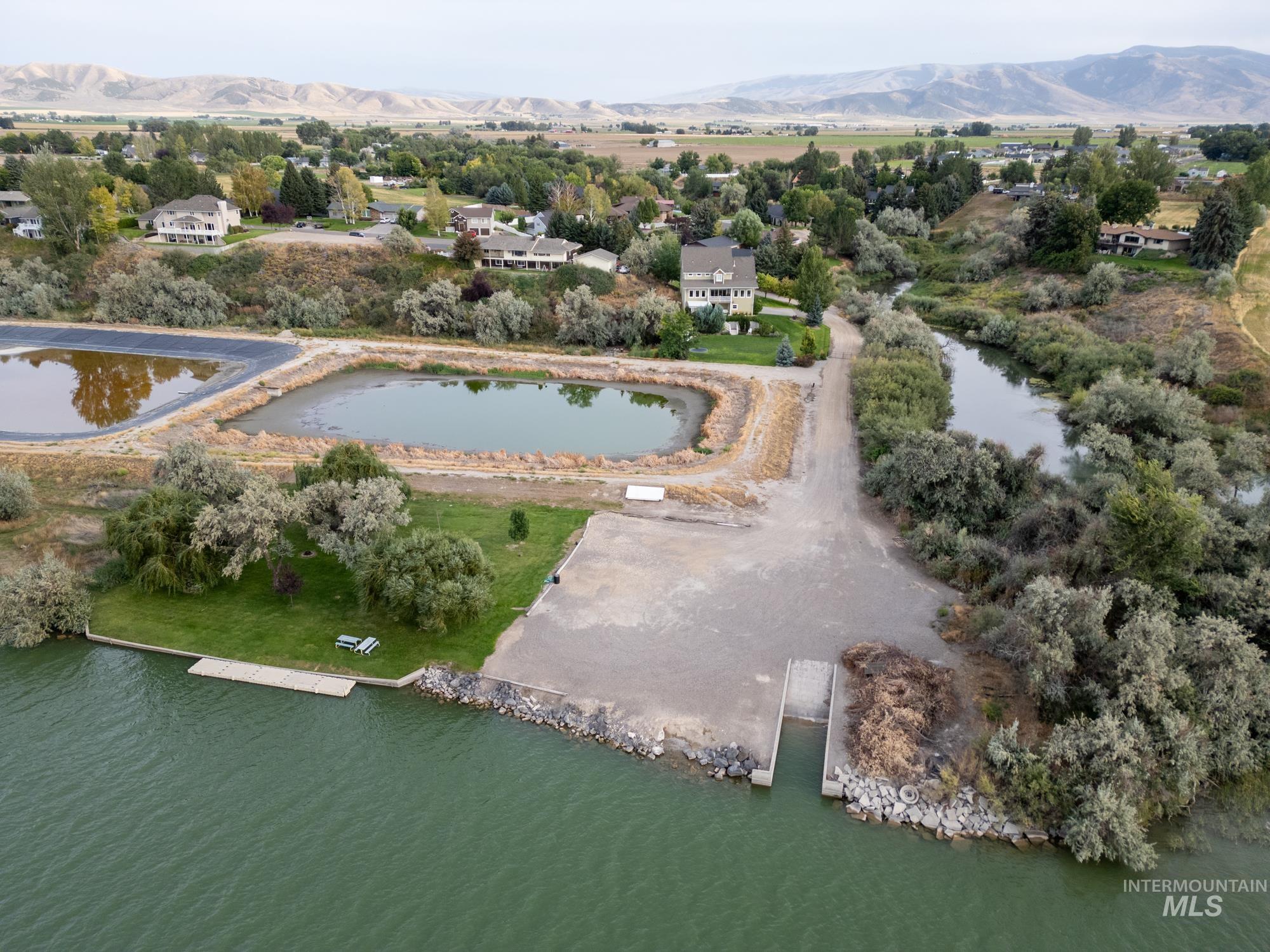 551 Terrace Dr, Burley, Idaho 83318, 4 Bedrooms, 2 Bathrooms, Residential For Sale, Price $450,000,MLS 98999416