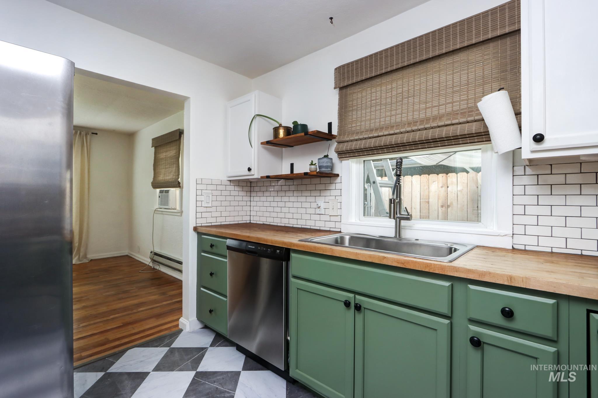 907 S Florence St, Nampa, Idaho 83686, 2 Bedrooms, 1 Bathroom, Residential For Sale, Price $325,000,MLS 98999442