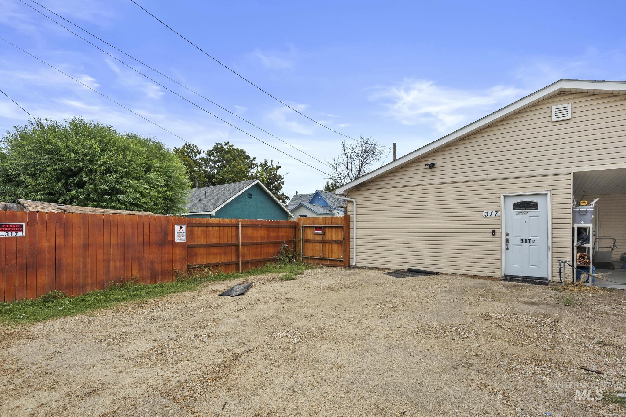 317 15th Ave N, Nampa, Idaho 83687, 4 Bedrooms, 2.5 Bathrooms, Residential For Sale, Price $350,000,MLS 98999447